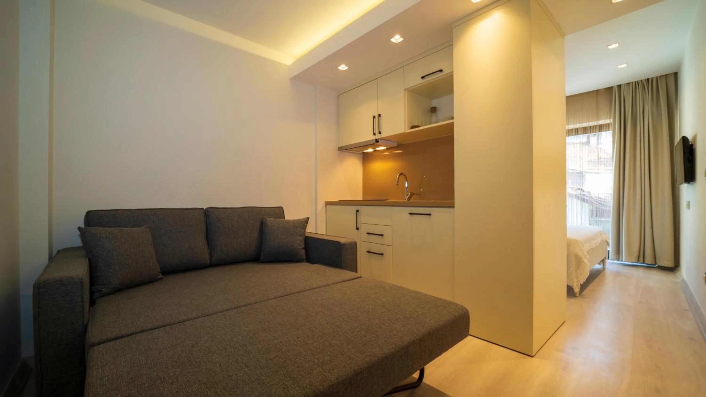 Photo of the whole room in Rooms365