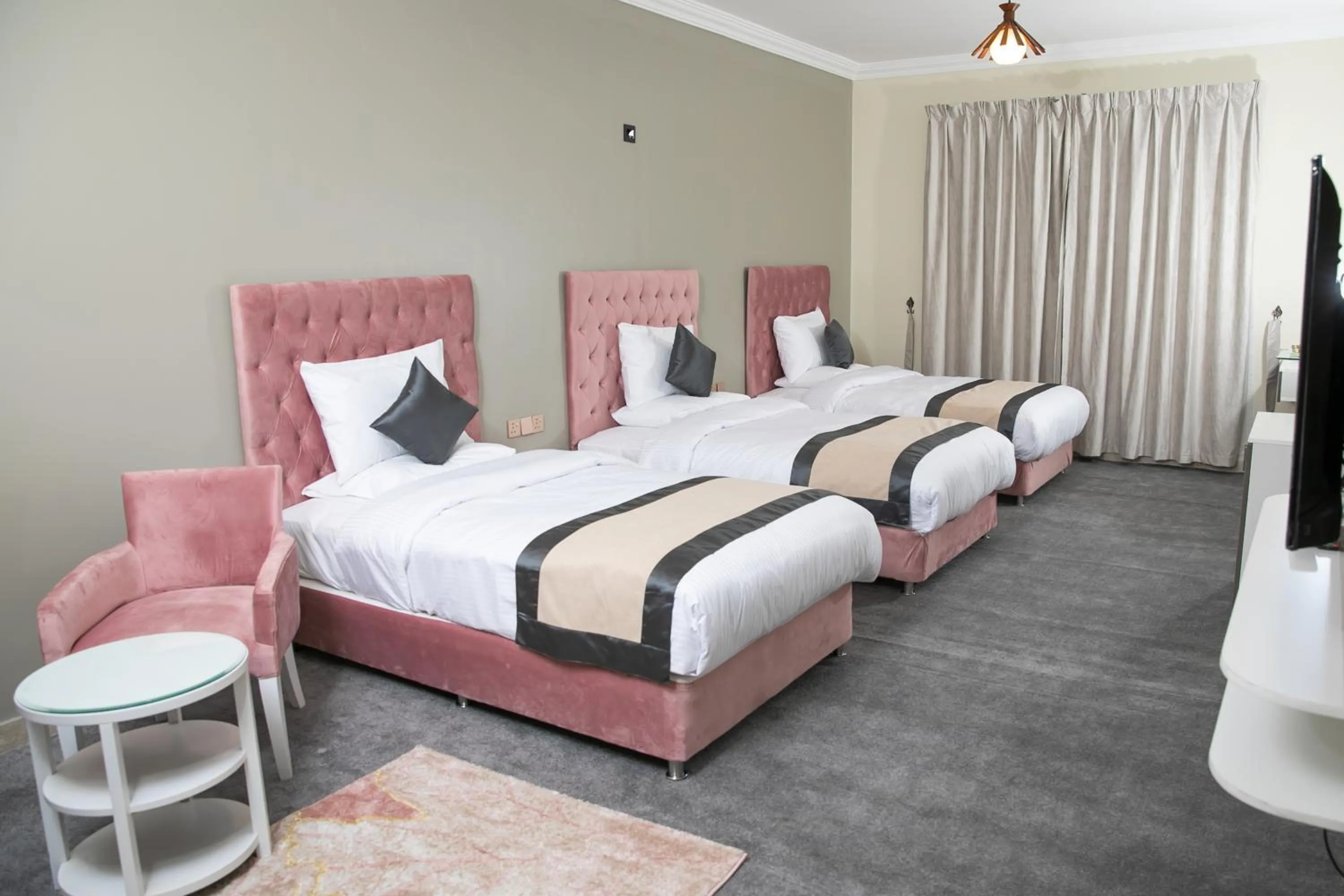 Bed in Sea Shore Hotel Apartment Khorfakkan