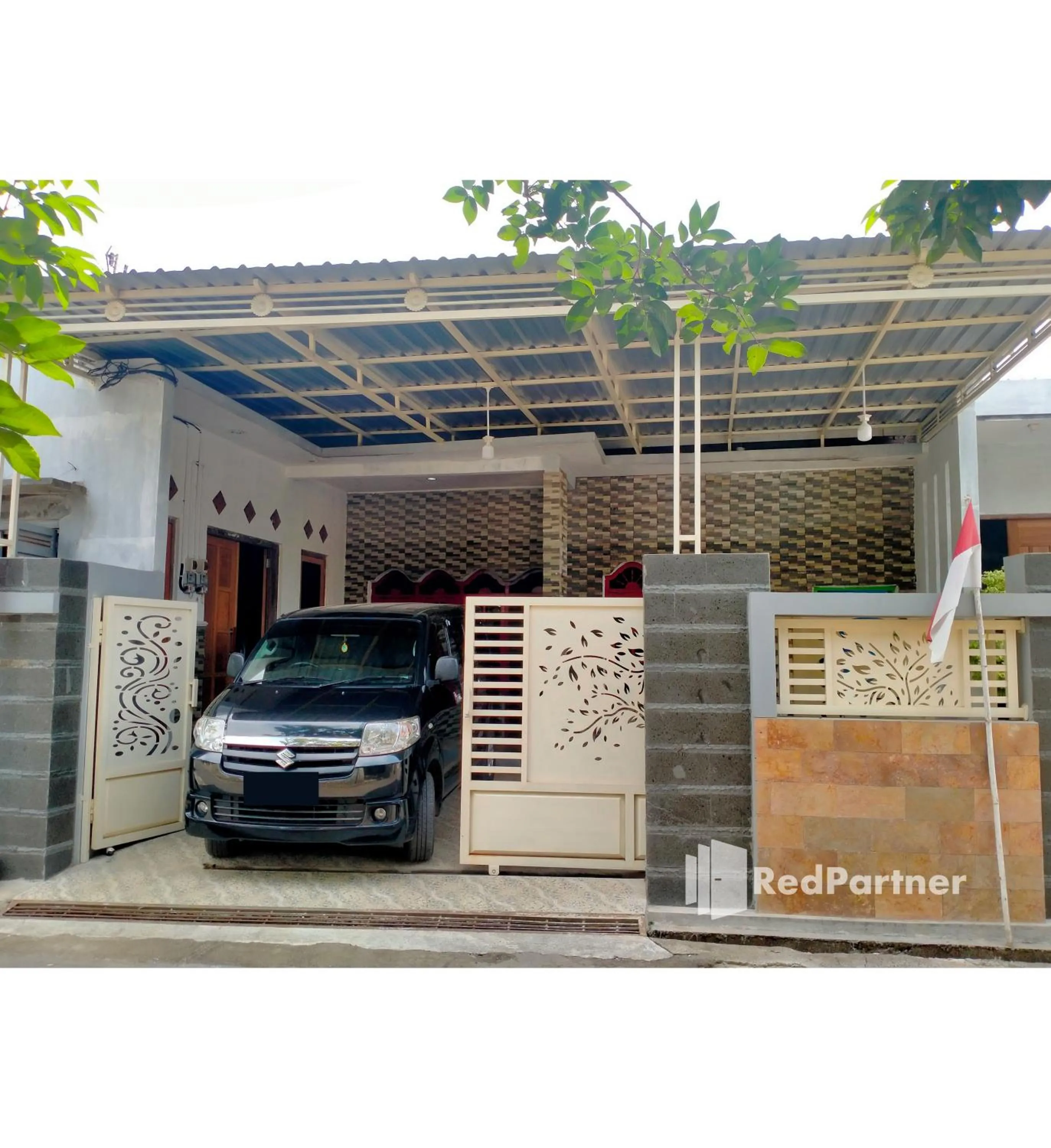 Property building in Navisha Guest House Syariah near Exit Tol Batang RedPartner