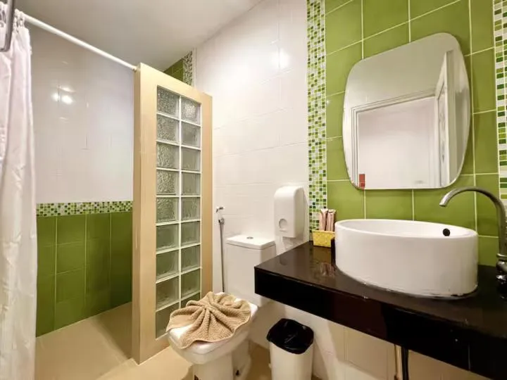 The Snug Airportel - Phuket Airport