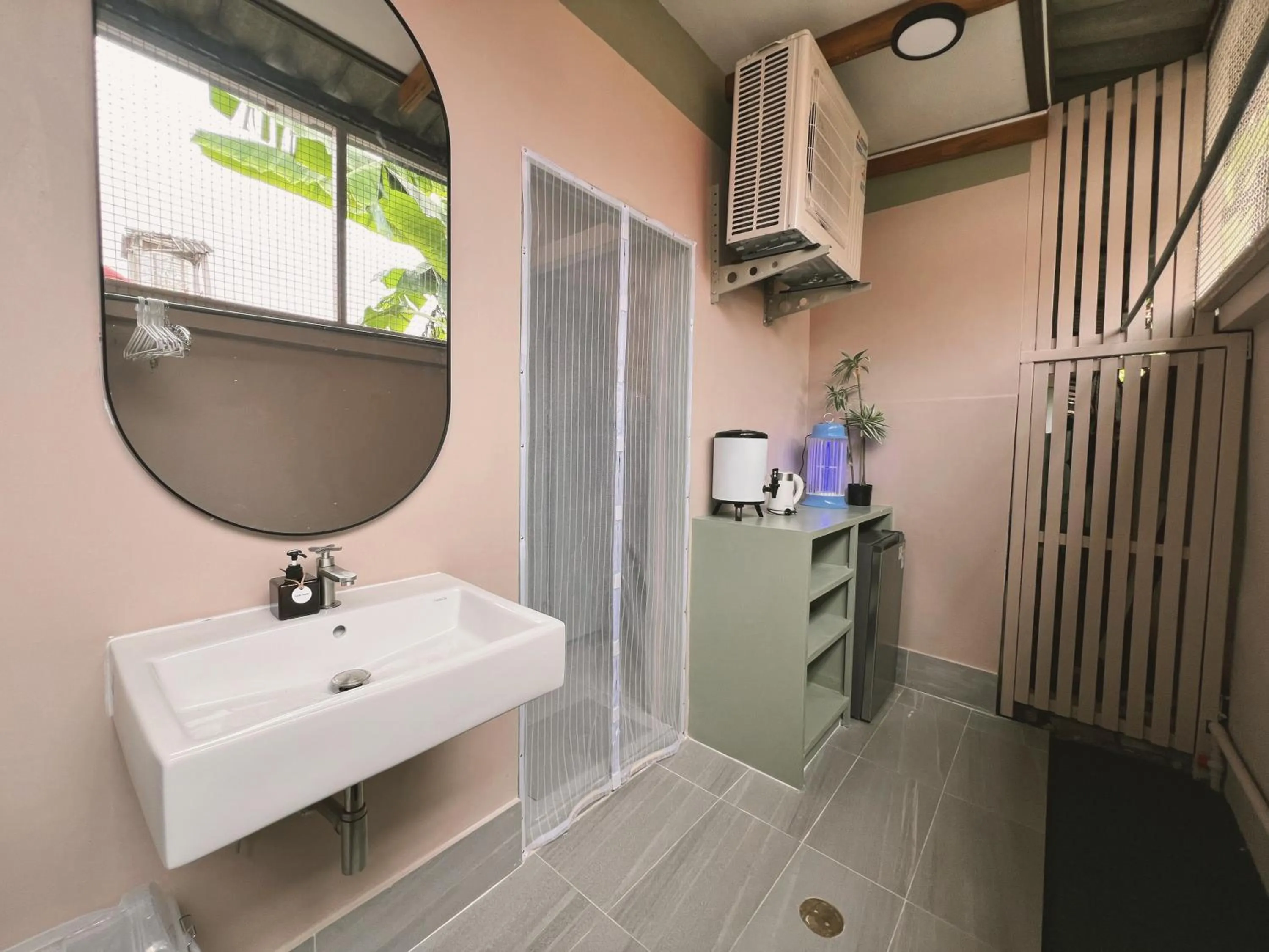 The Snug Airportel - Phuket Airport