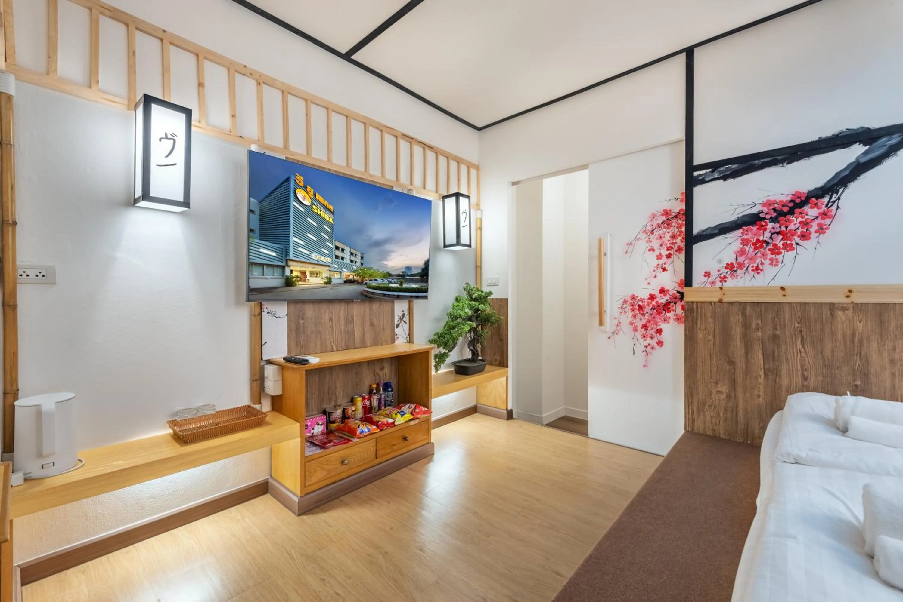 TV and multimedia, Bed in โรงแรมชิบะรูม นครราชสีมา เซ็นทรัลโคราช