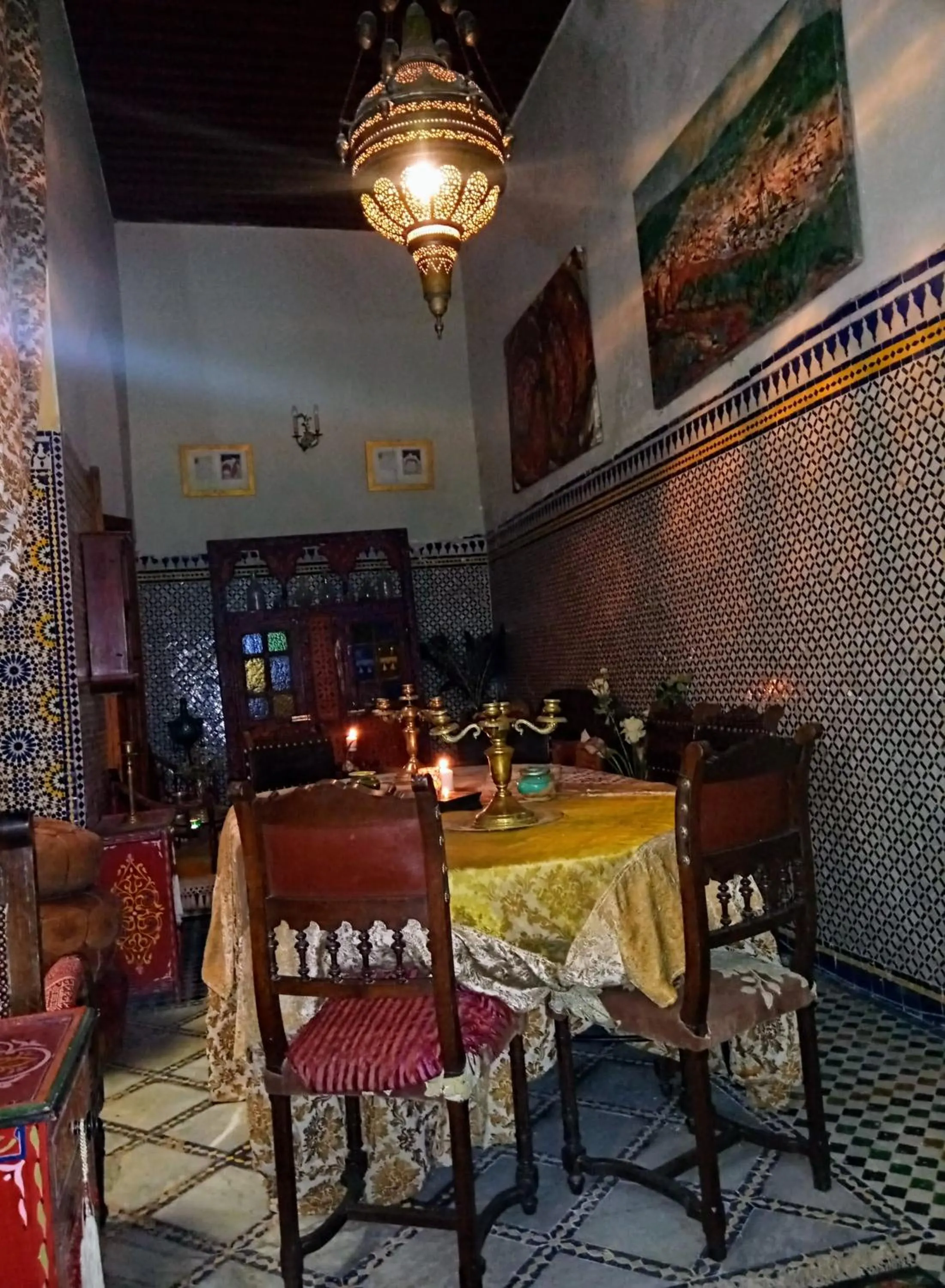 Property building, Restaurant/Places to Eat in Riad Rchacha