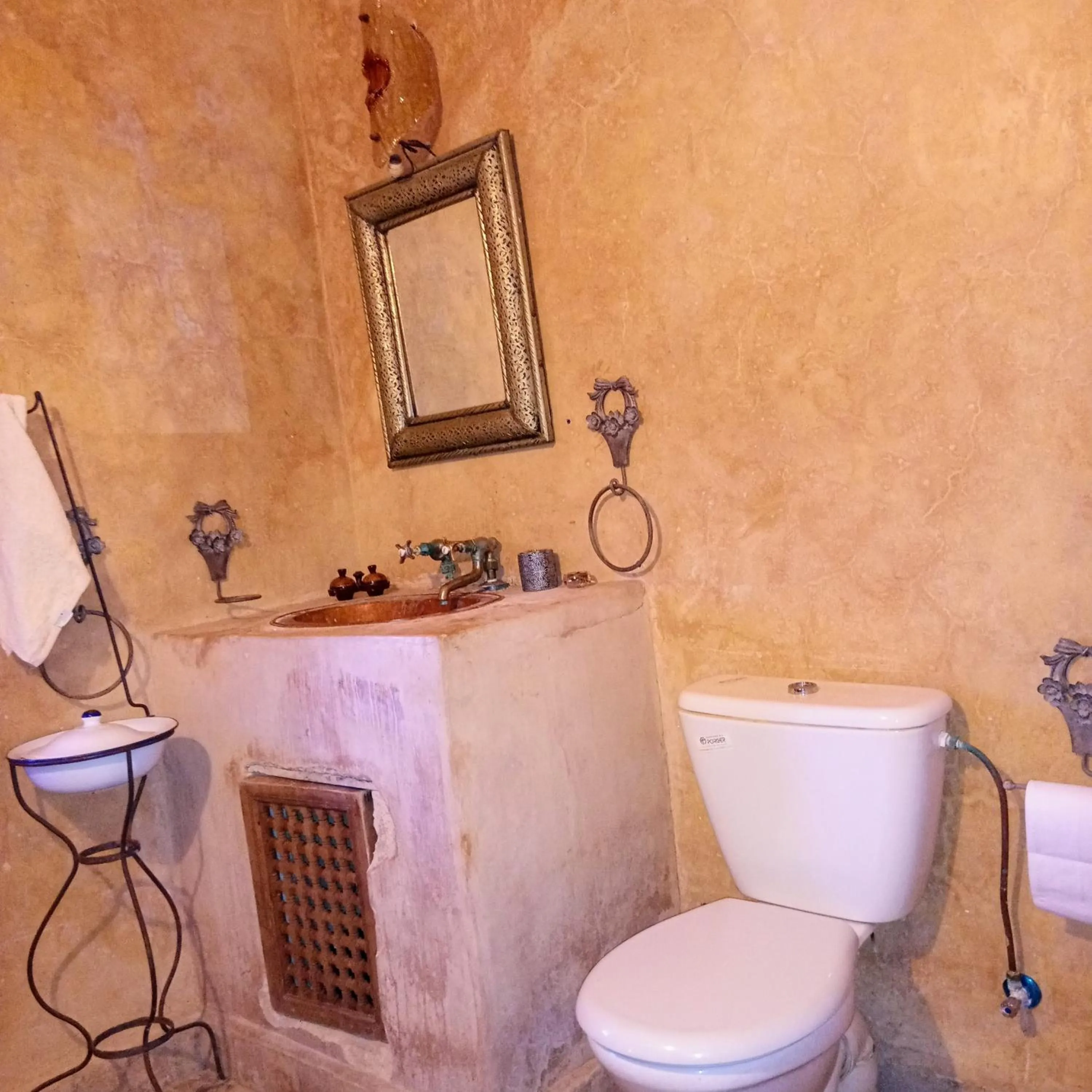 Bathroom in Riad Rchacha