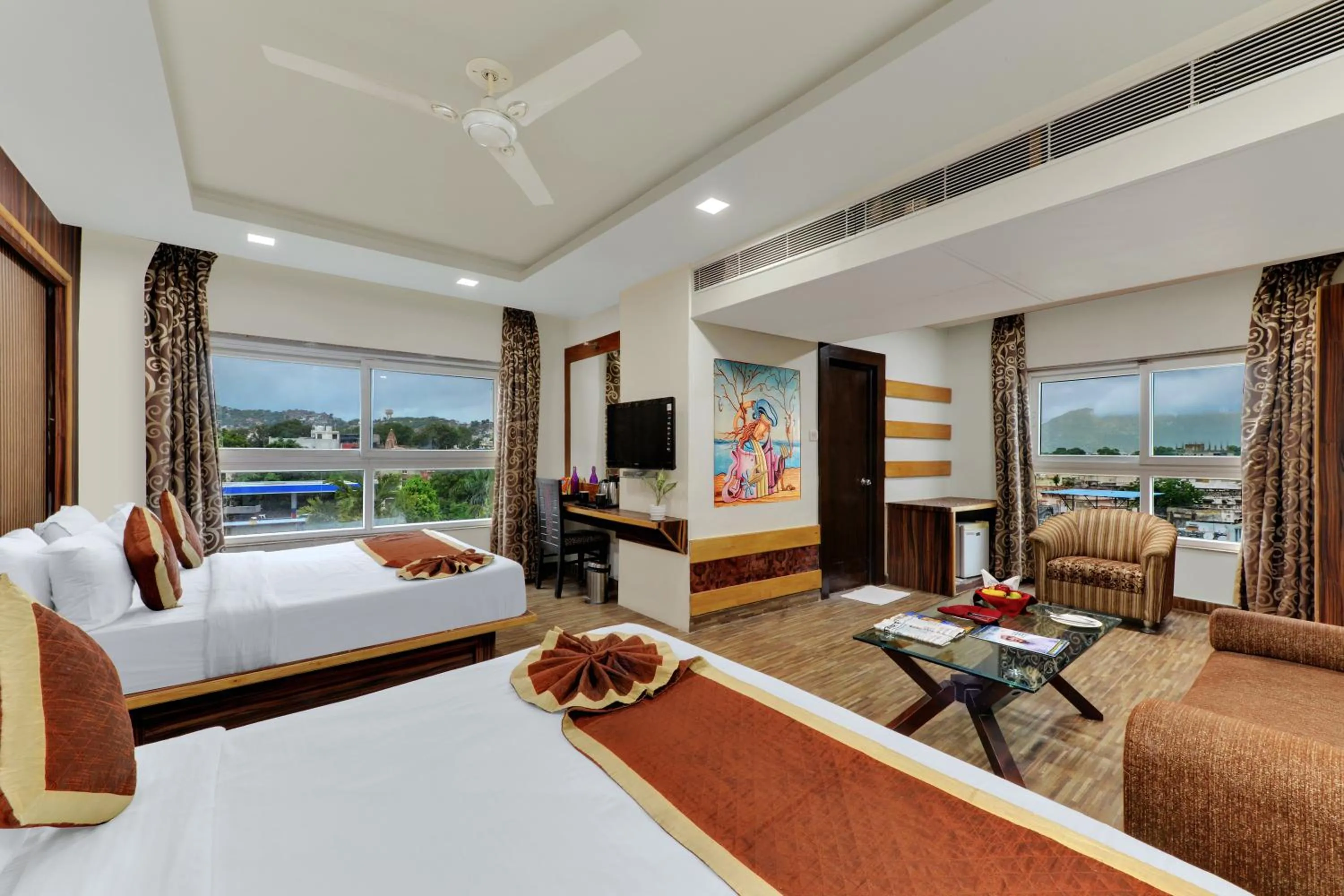 Bedroom, Bed in The Royal Melange Beacon