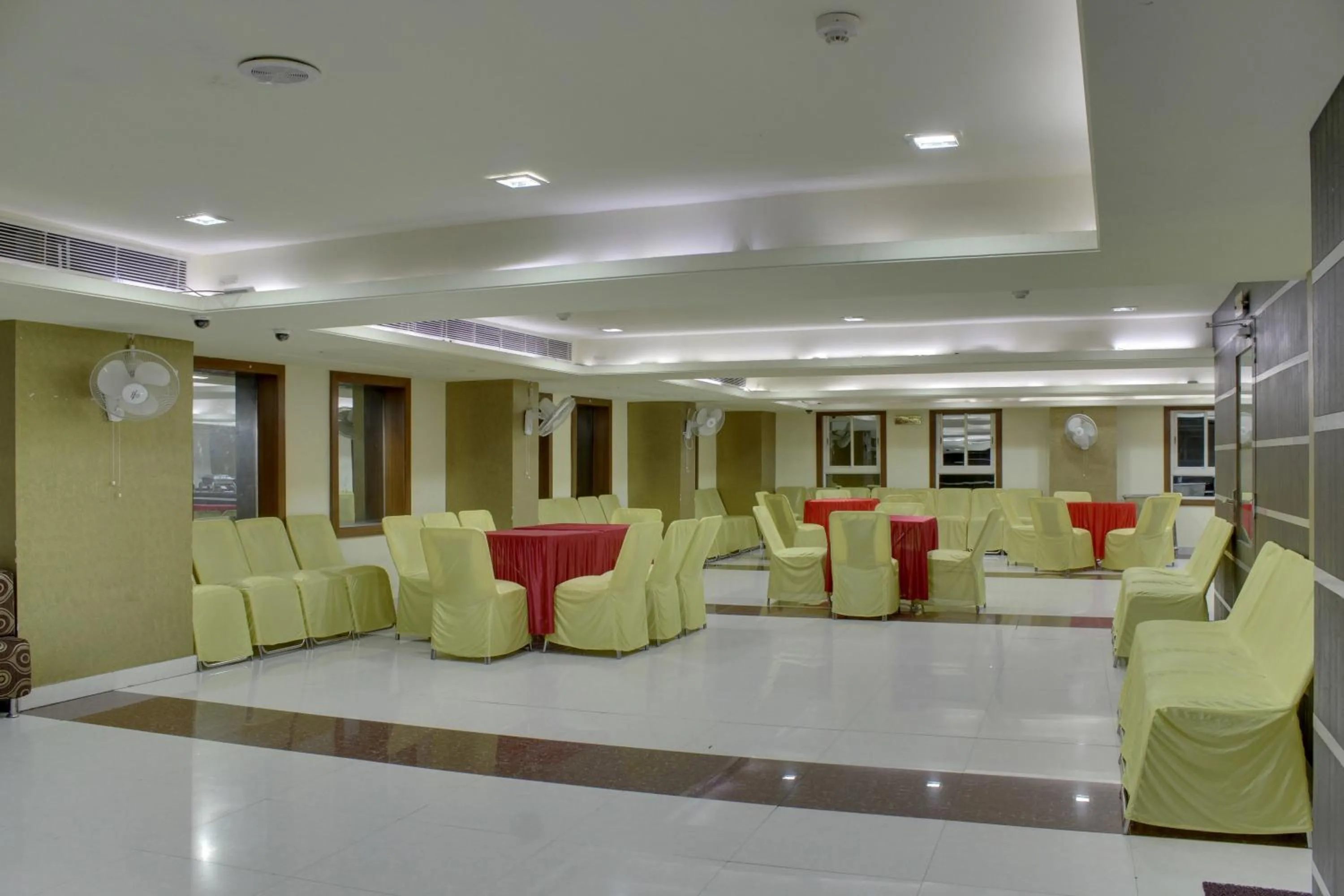 Business facilities in The Royal Melange Beacon