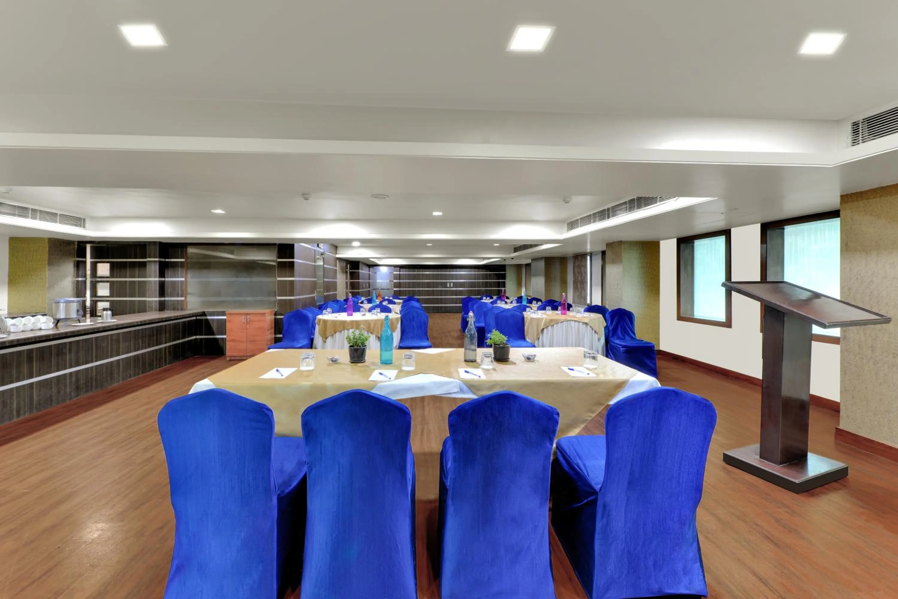 Banquet/Function facilities in The Royal Melange Beacon