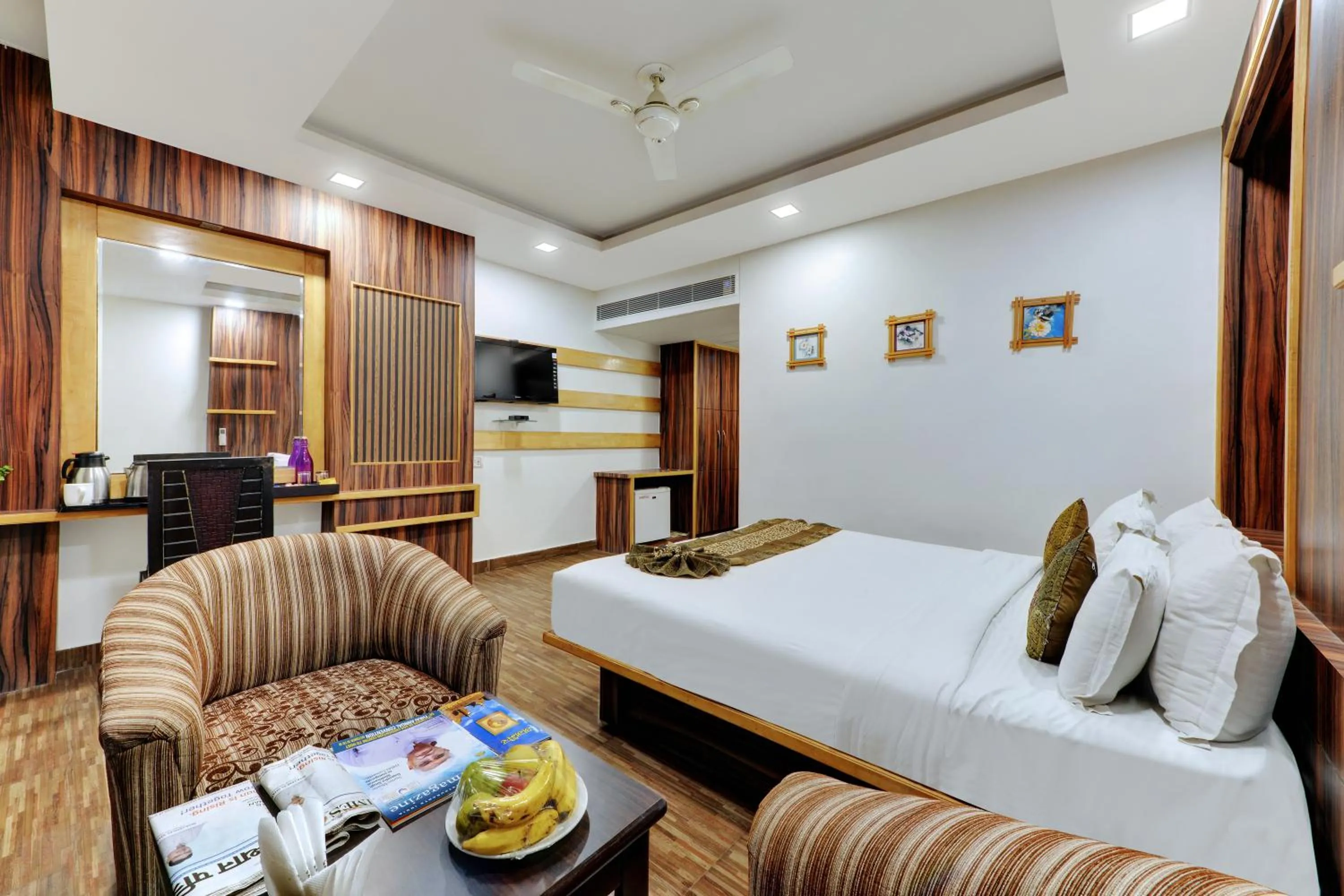 View (from property/room), Bed in The Royal Melange Beacon