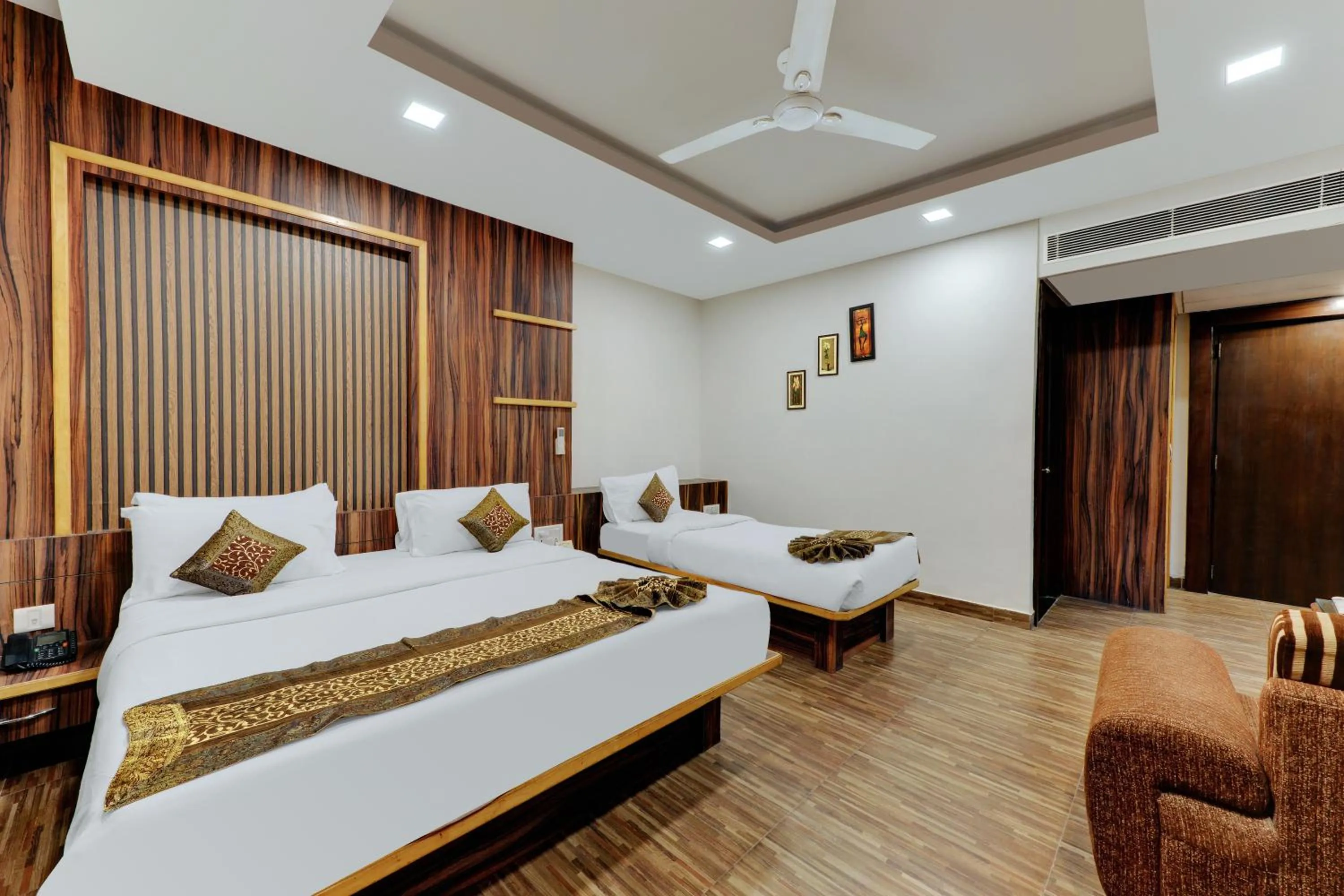 Bedroom, Bed in The Royal Melange Beacon