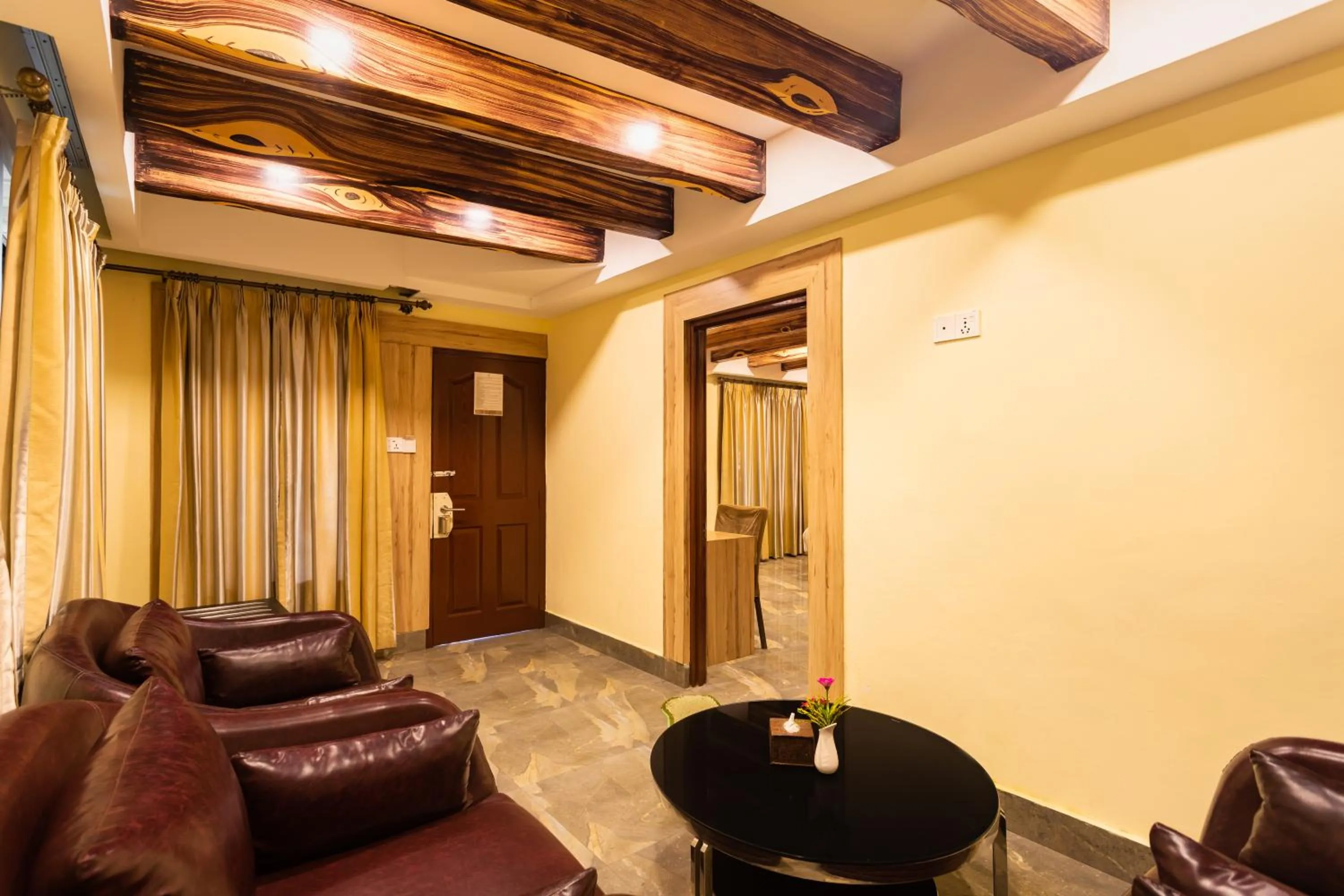 Living room in Hotel Seven Limited