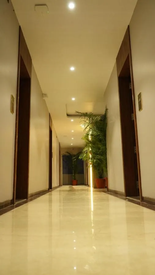 Property building in Alaukik Hotel