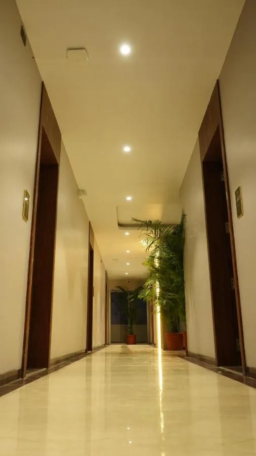 Property building in Alaukik Hotel