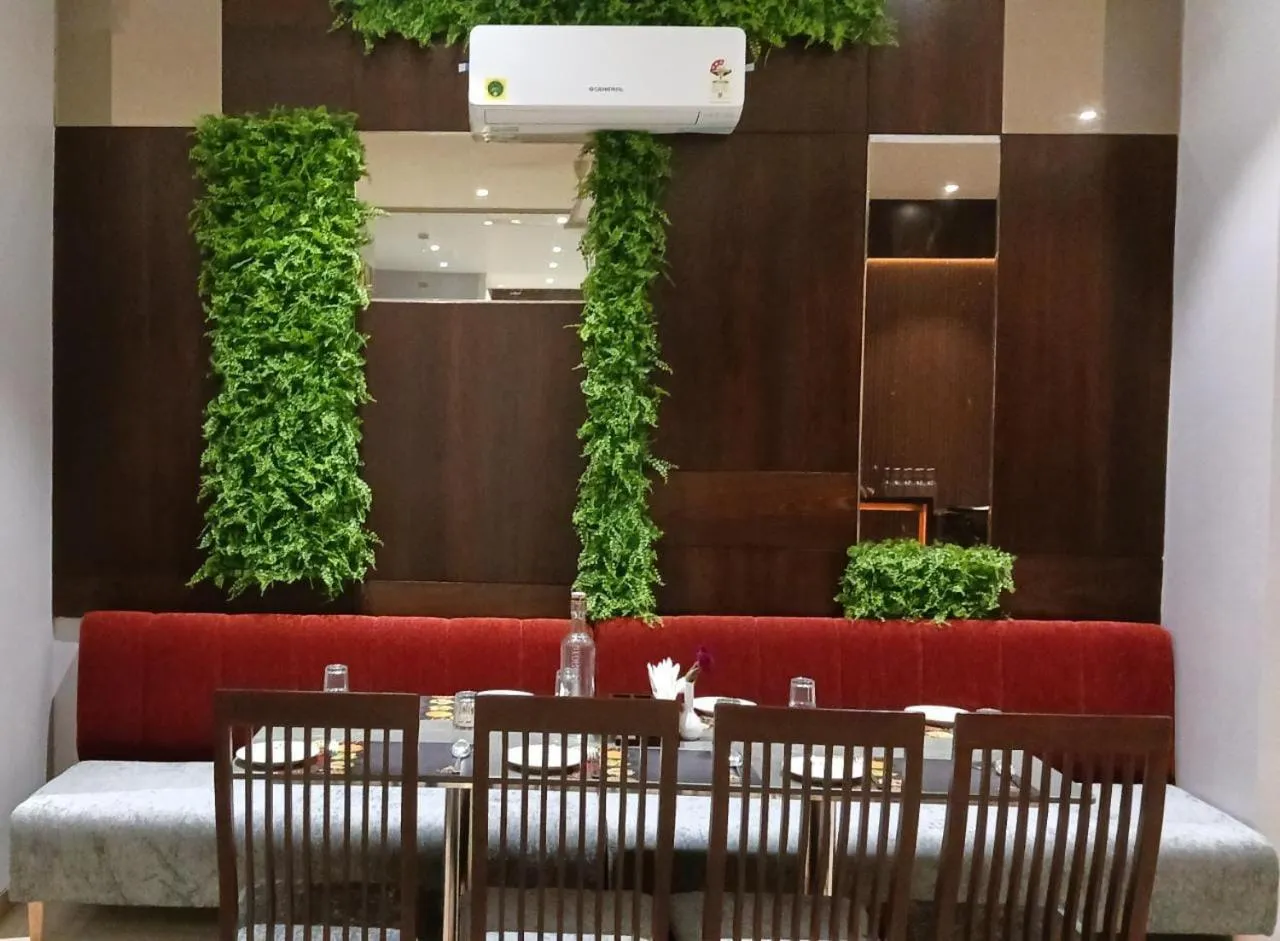 Business facilities in Alaukik Hotel