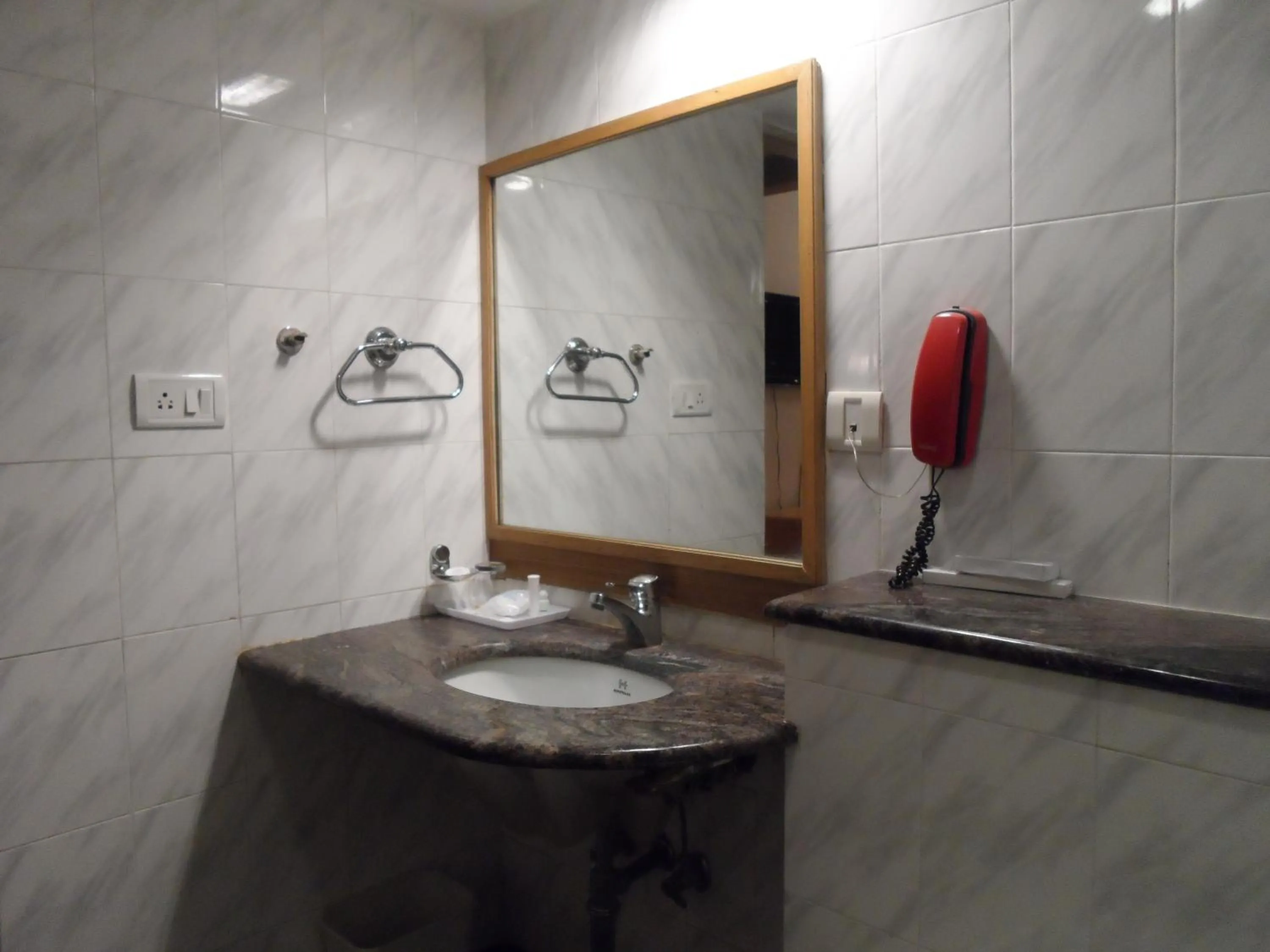 Bathroom in Hotel Kalyan Residency