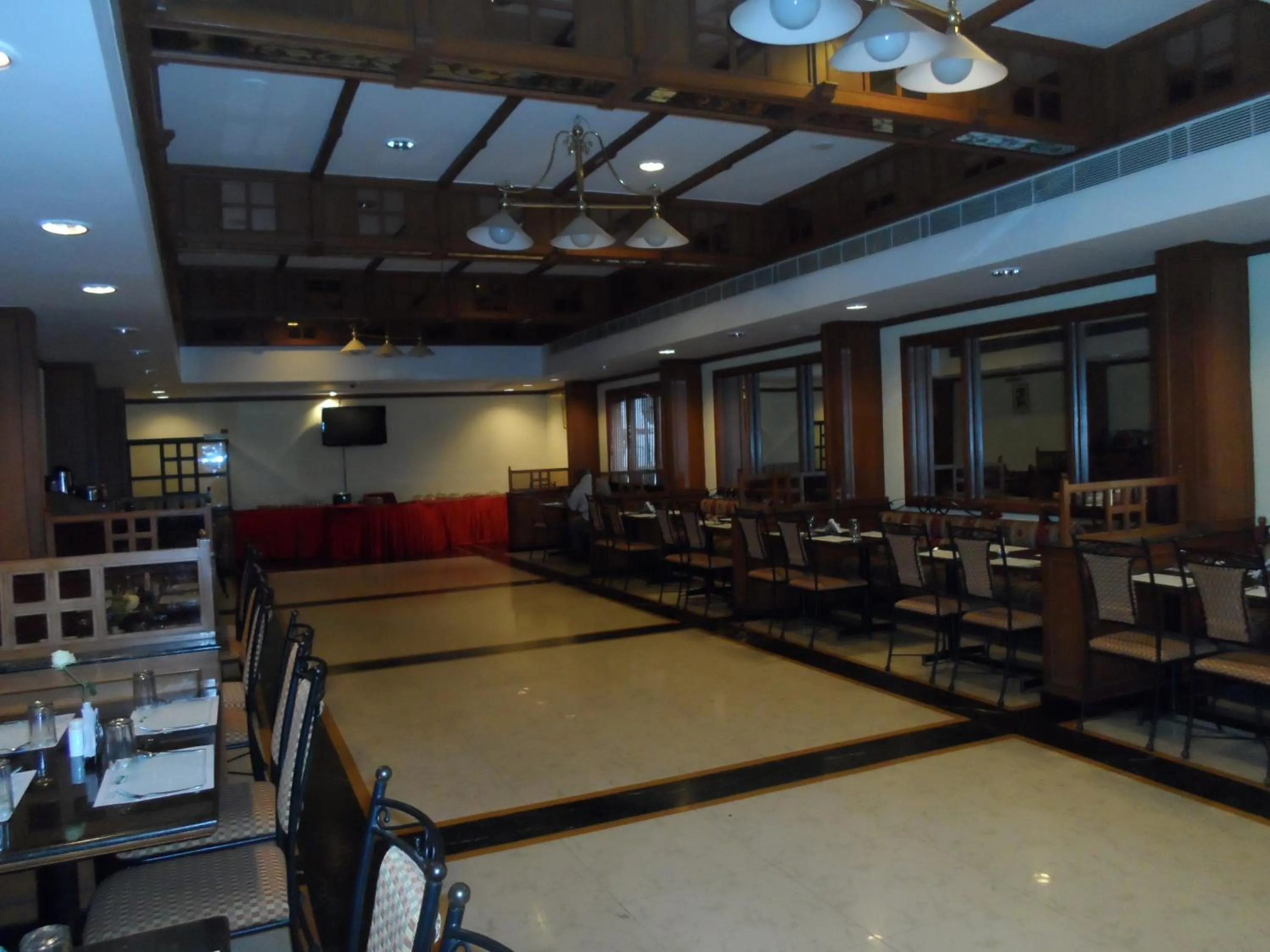 Restaurant/places to eat in Hotel Kalyan Residency
