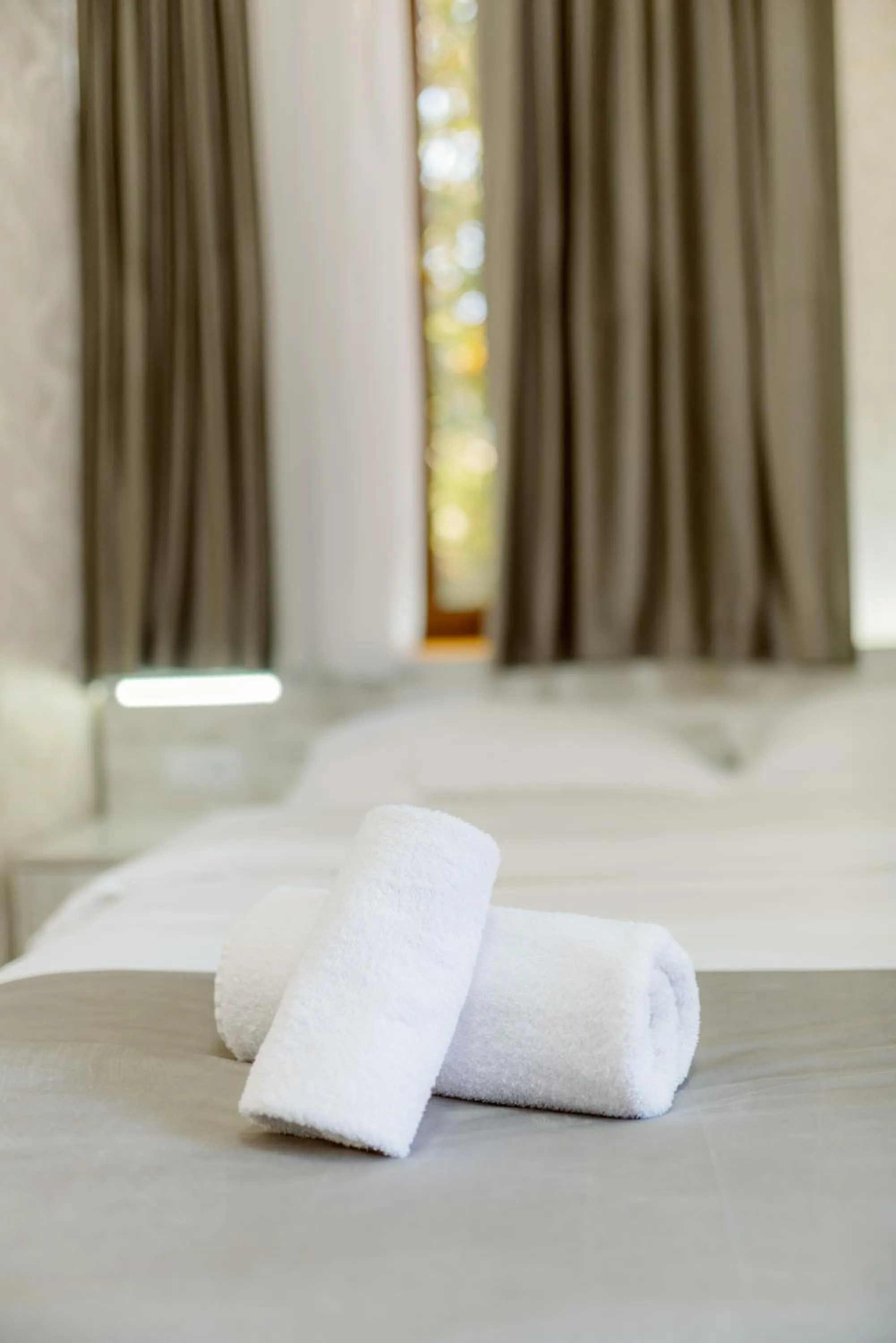 Bedroom, Bed in Opera Avenue Hotel