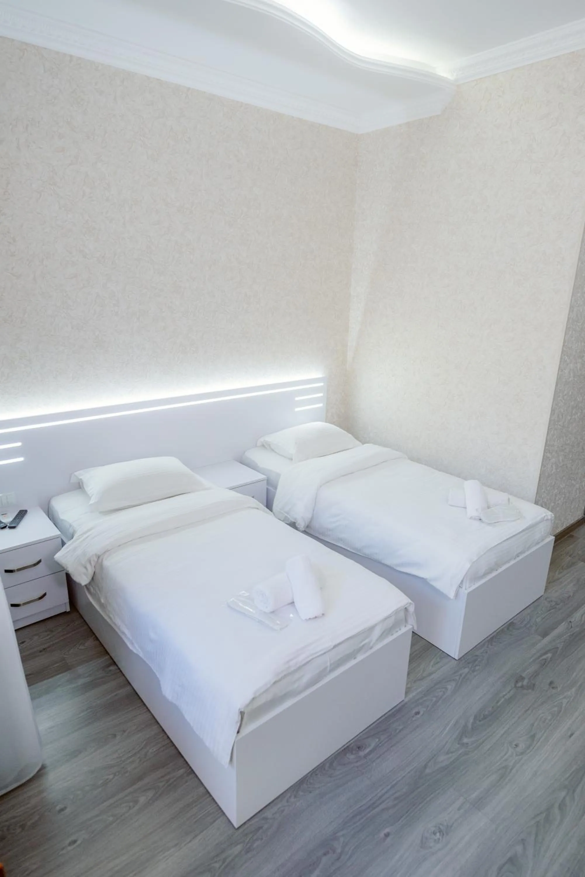 Bed in Opera Avenue Hotel