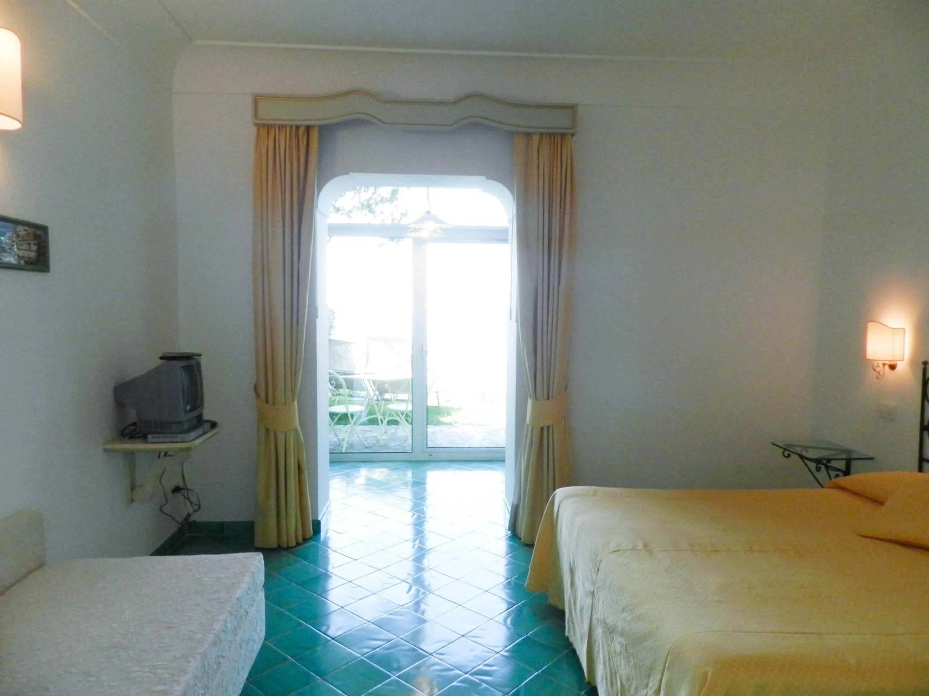 Bedroom in Bacio del Sole B&B Positano