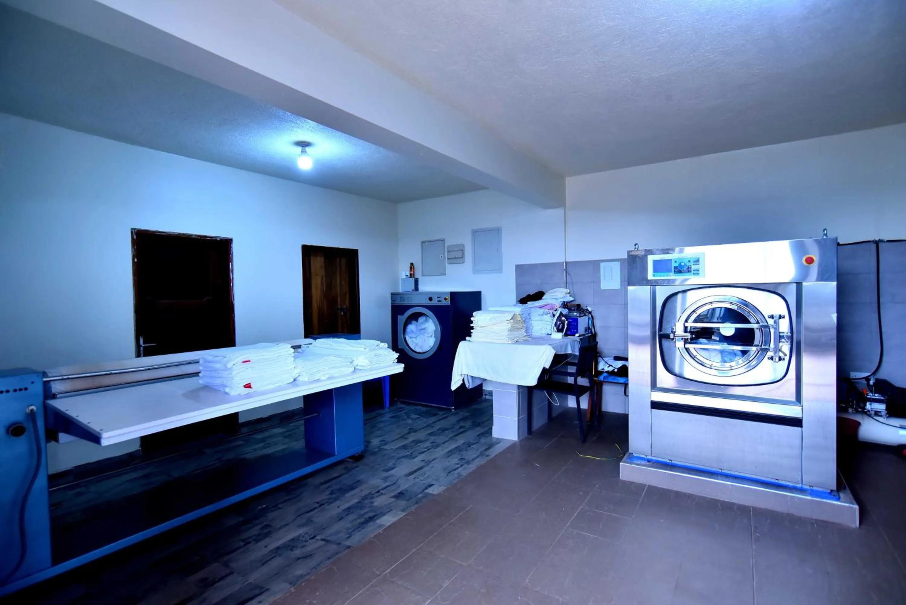 laundry in Victoria Mews Hotel