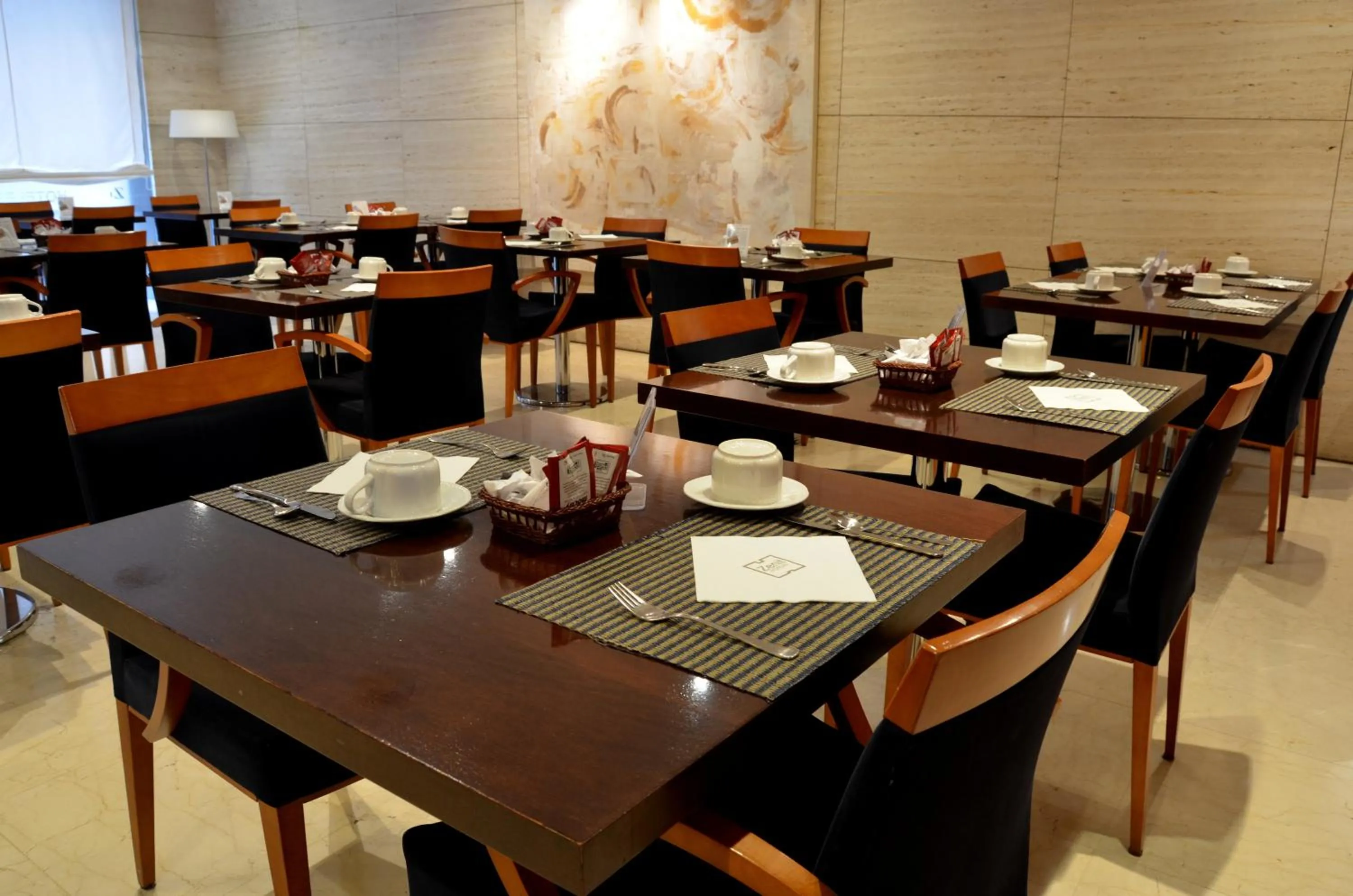 Restaurant/places to eat in Zenit Málaga