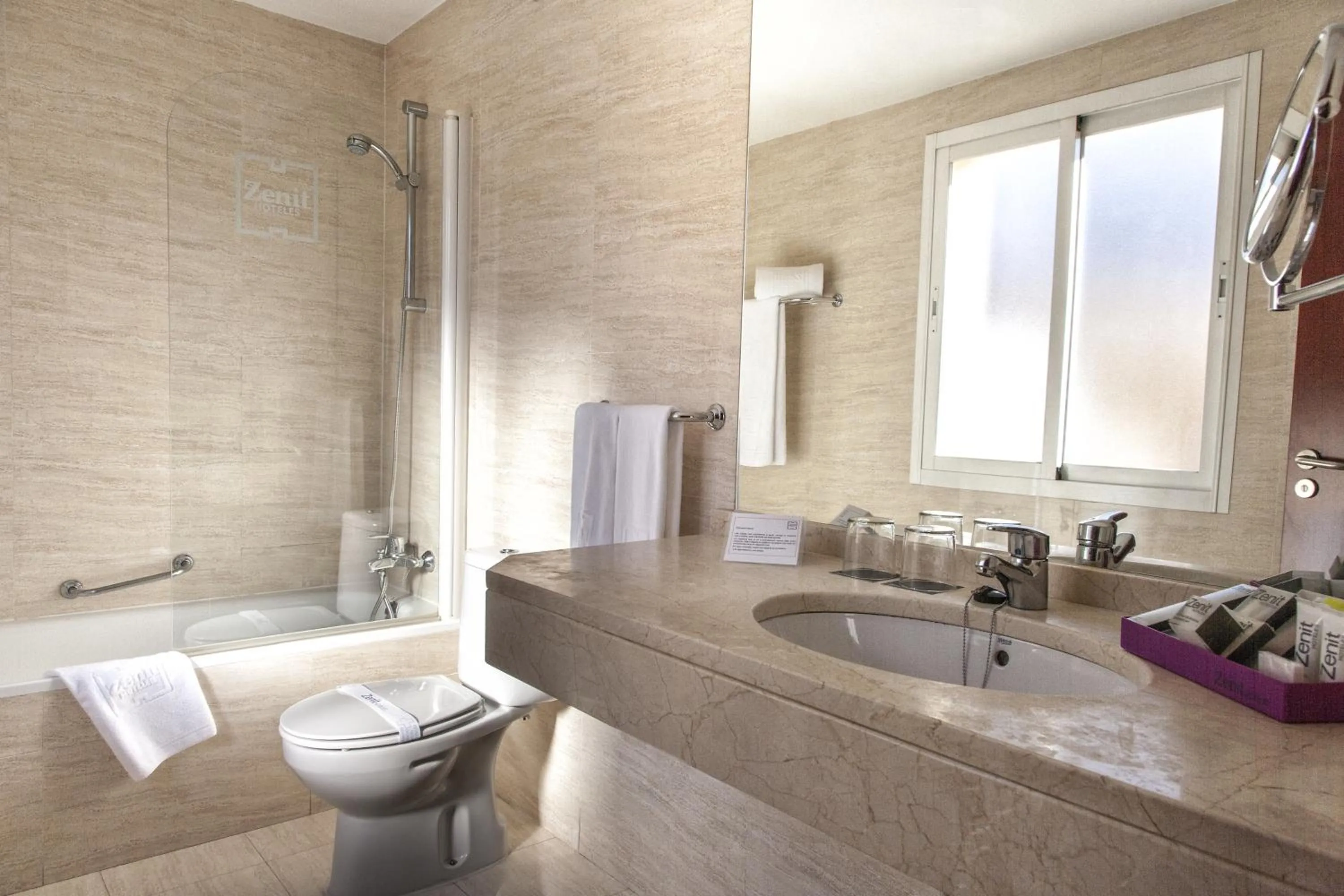 Toilet in Zenit Málaga