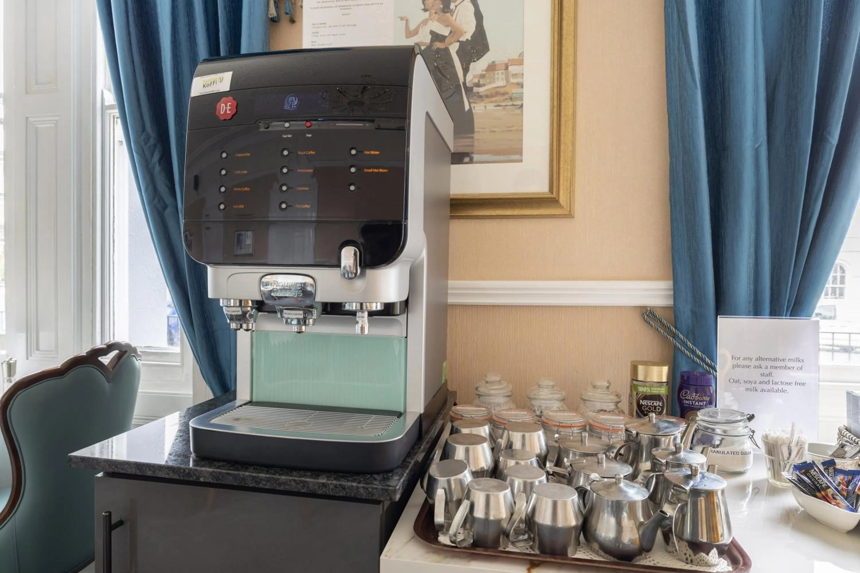 Coffee/tea facilities in Drake Hotel Plymouth