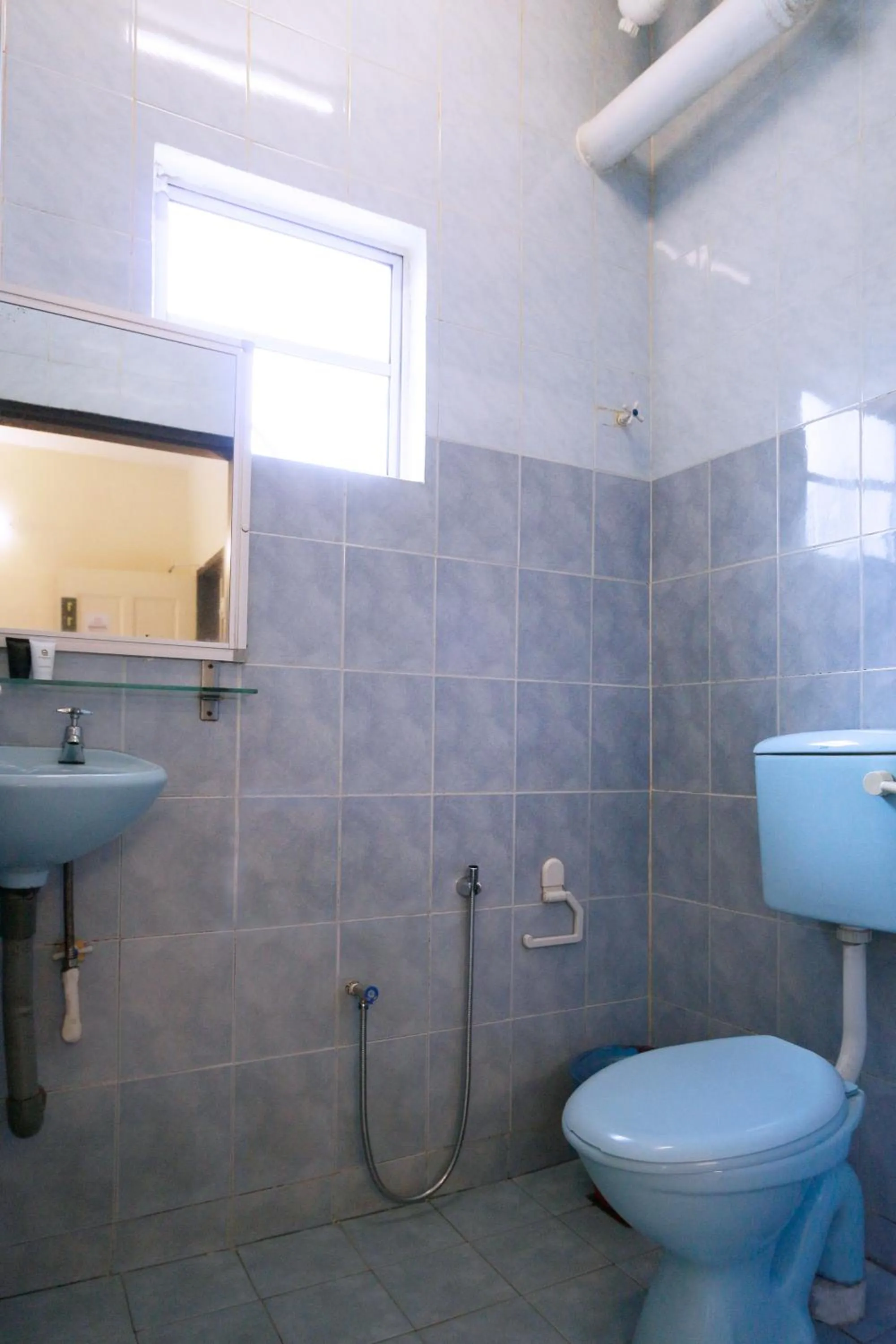 Bathroom in Golden Lodge