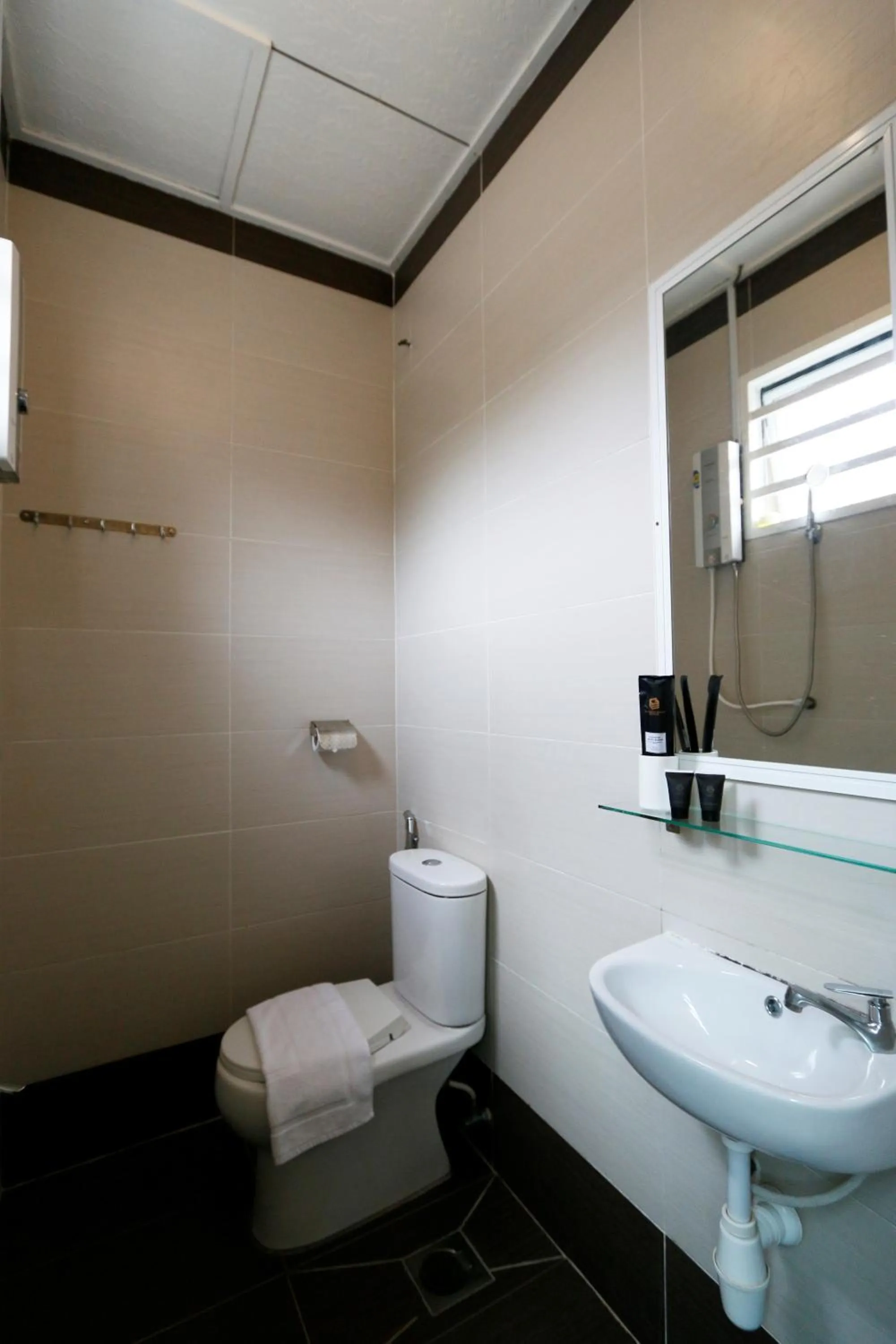 Toilet in Golden Lodge