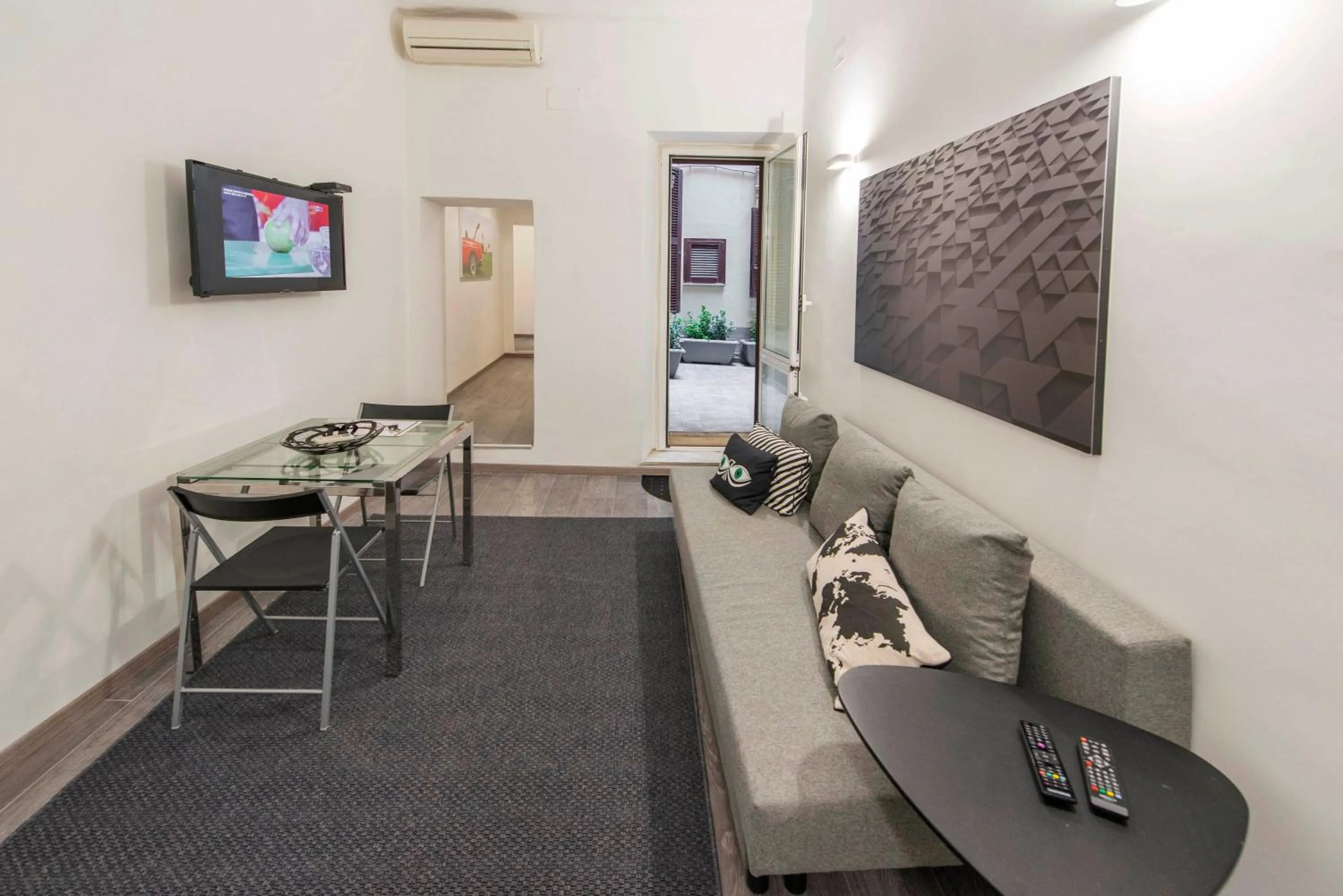 Living room in EasyInRome Navona