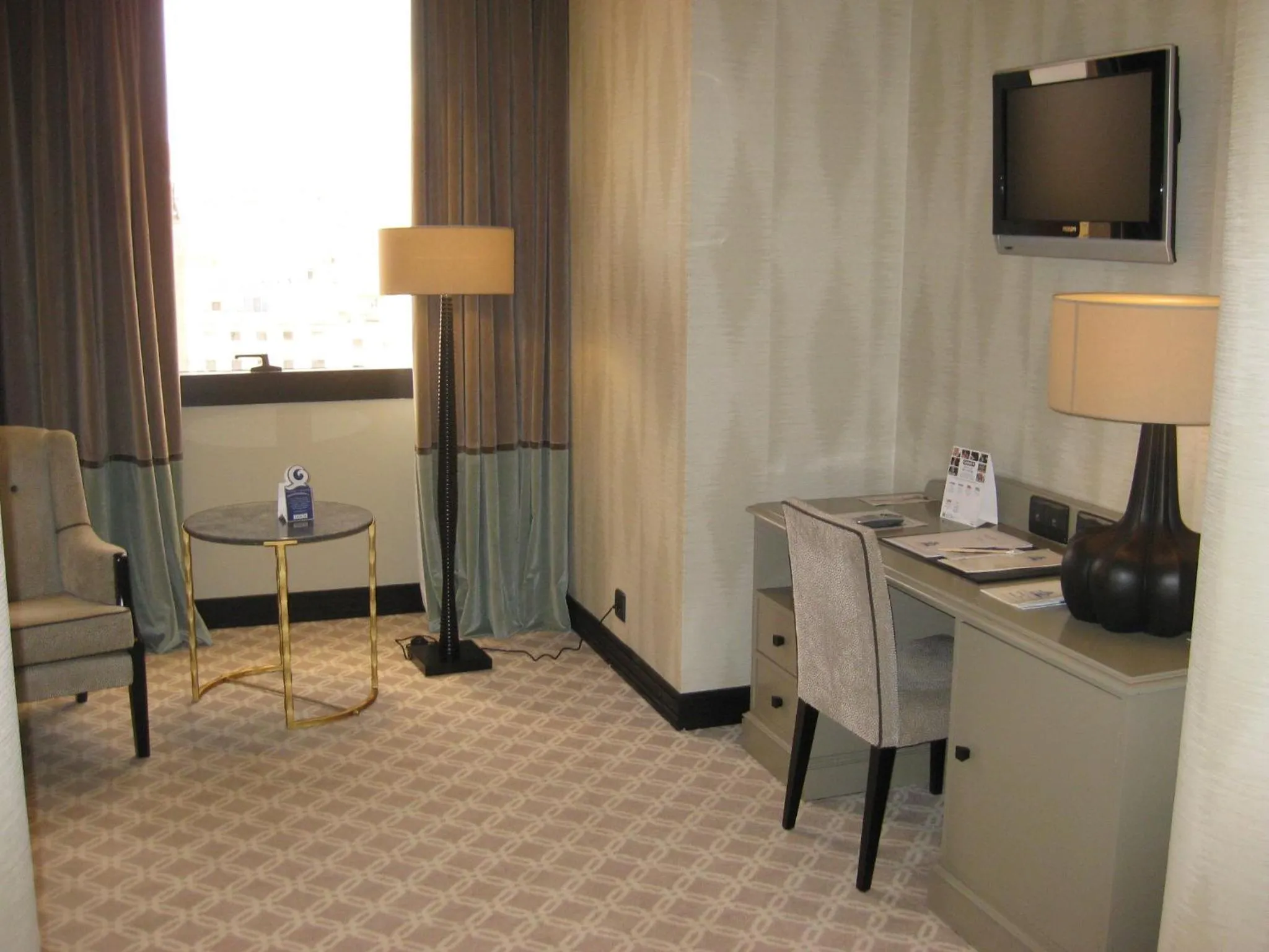 Seating area in Hotel Bahía