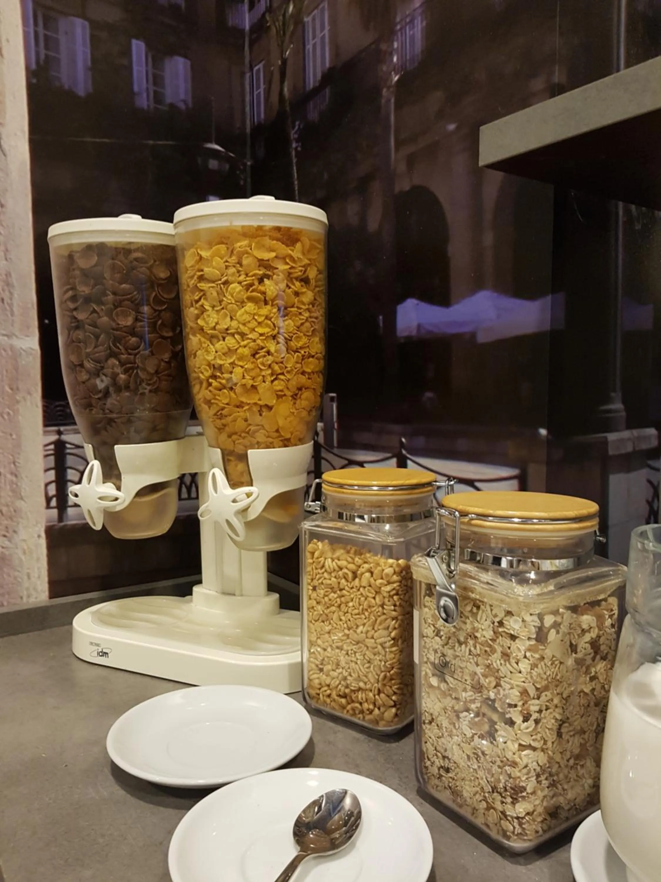 Buffet breakfast in Hotel Silken Sirimiri