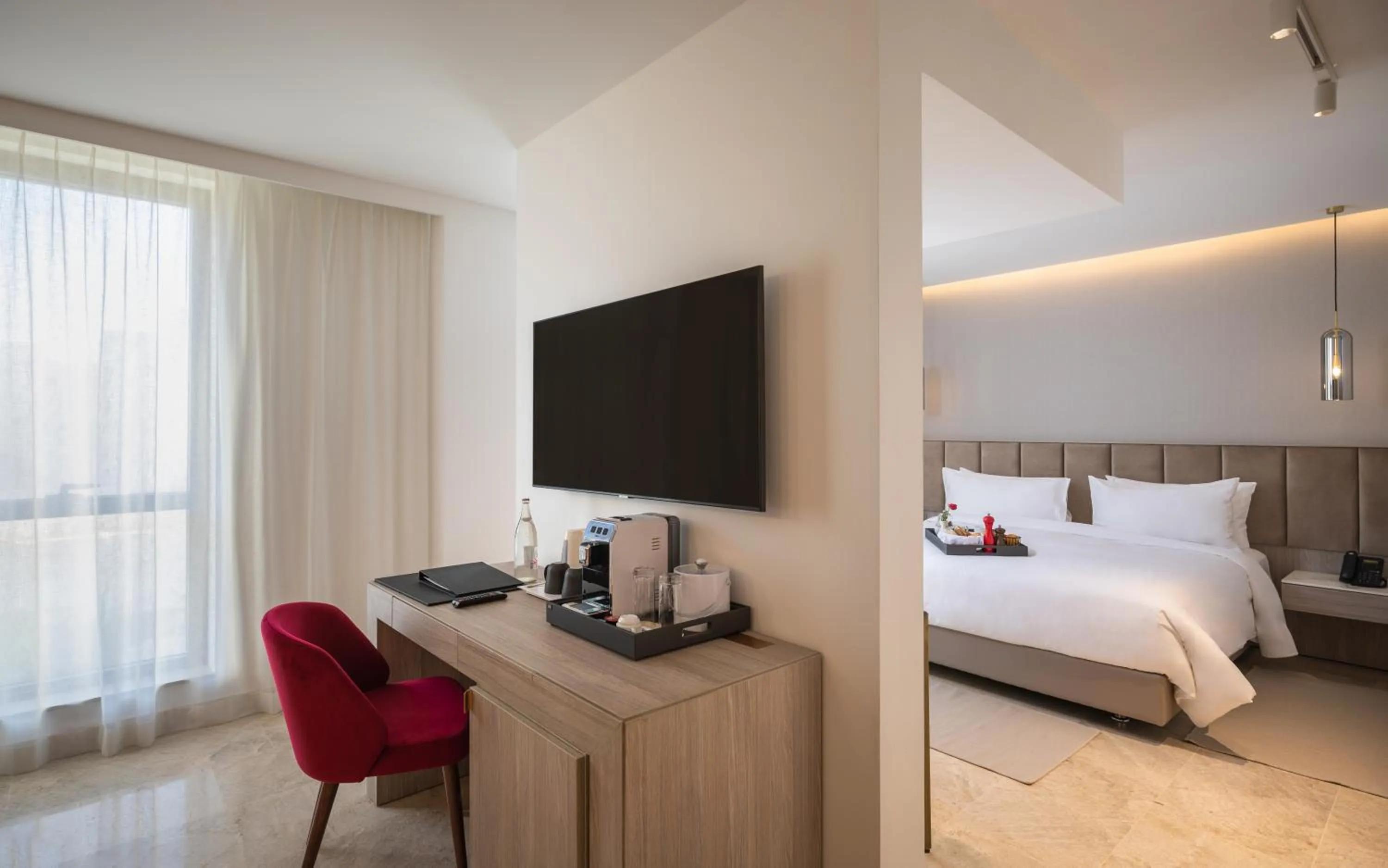 Photo of the whole room, Bed in Hotel Royal ASBU Tunis