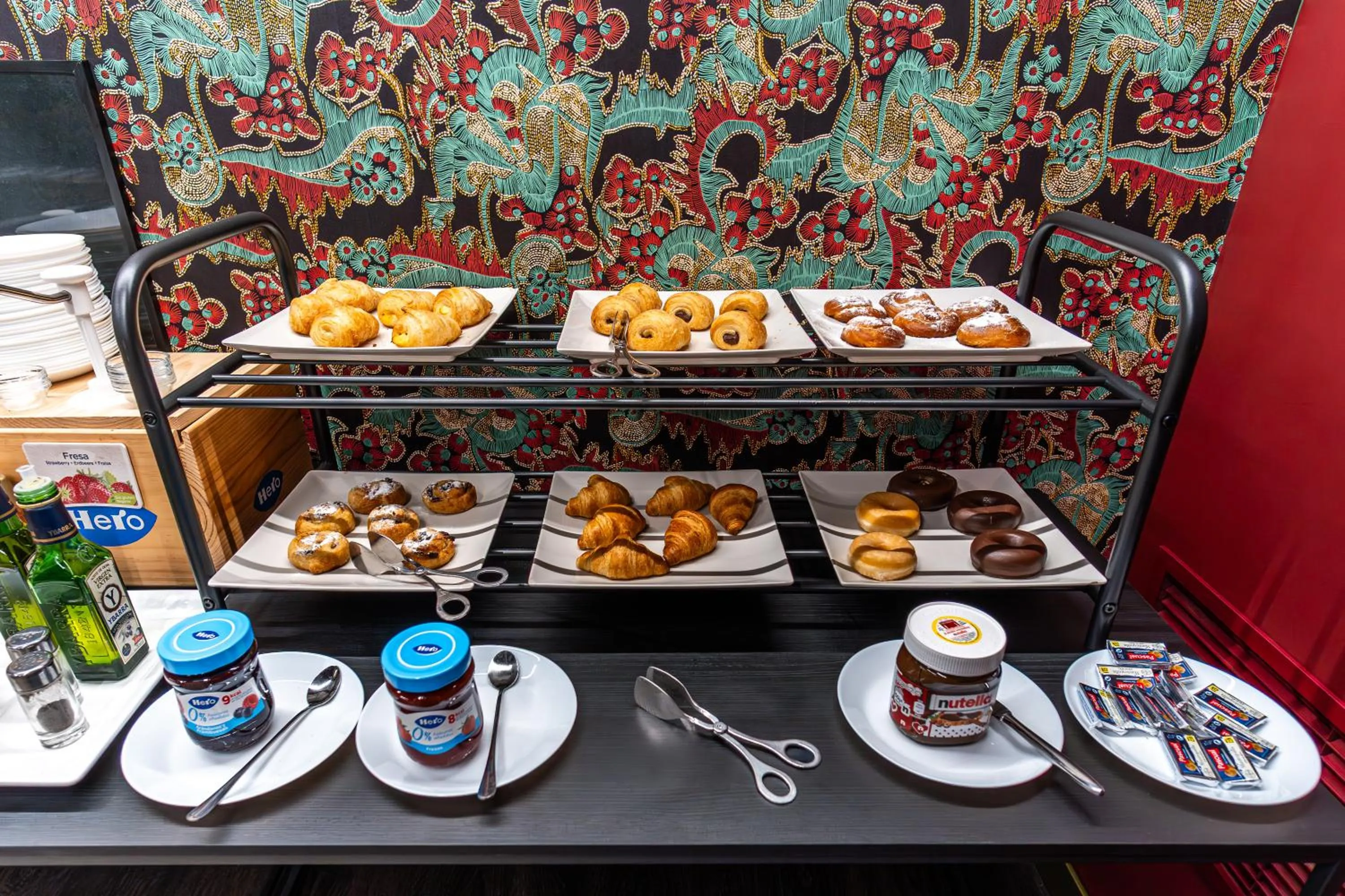 Buffet breakfast in Abba Santander