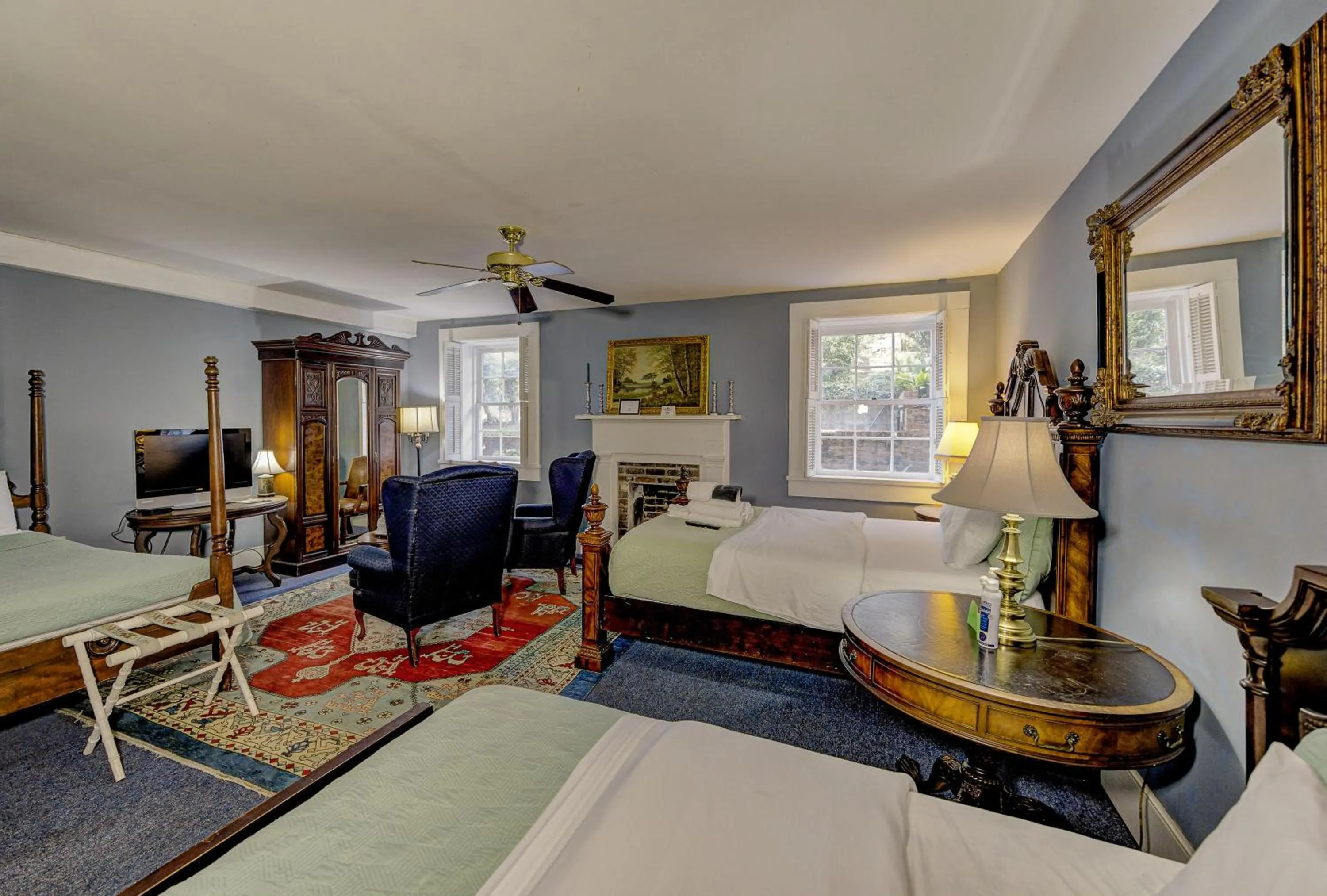 Bedroom, Bed in The Duff Green Mansion