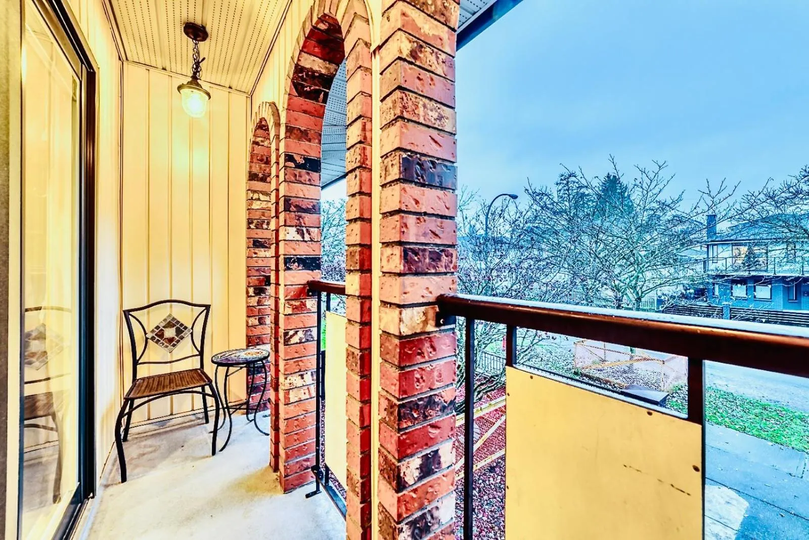 Balcony/Terrace in Neocolonial Nouveau Kensington Vacation Home