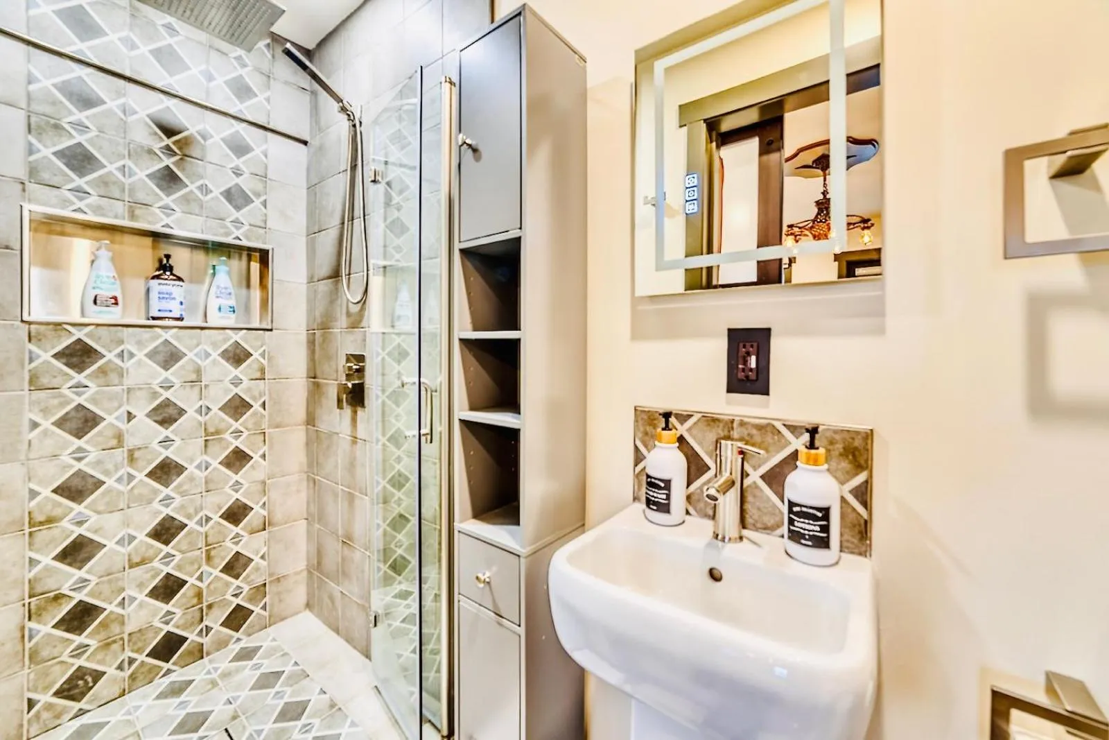 Shower in Neocolonial Nouveau Kensington Vacation Home