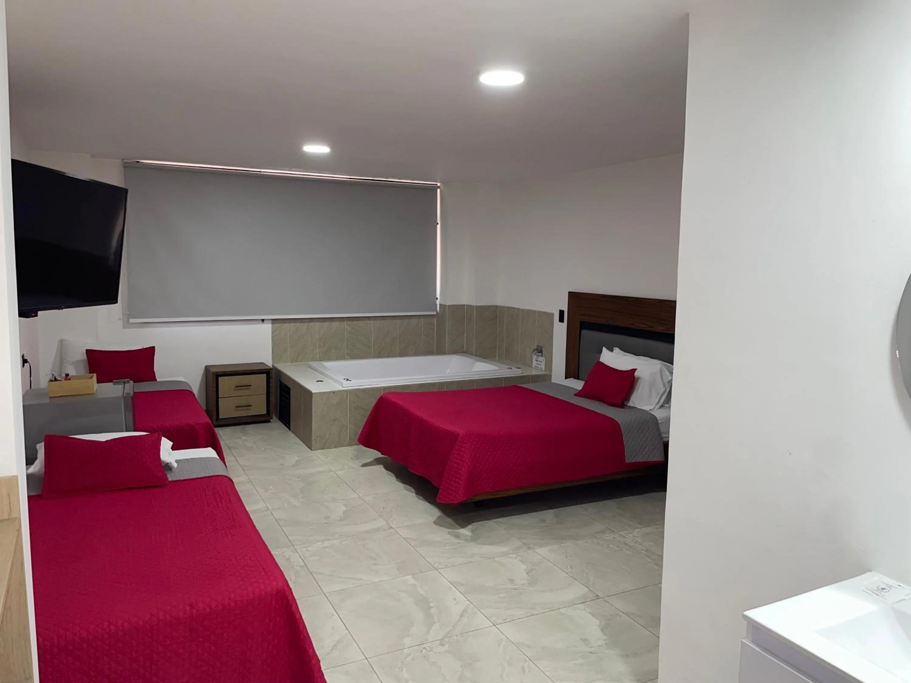 Bedroom, Bed in Hotel Ofix