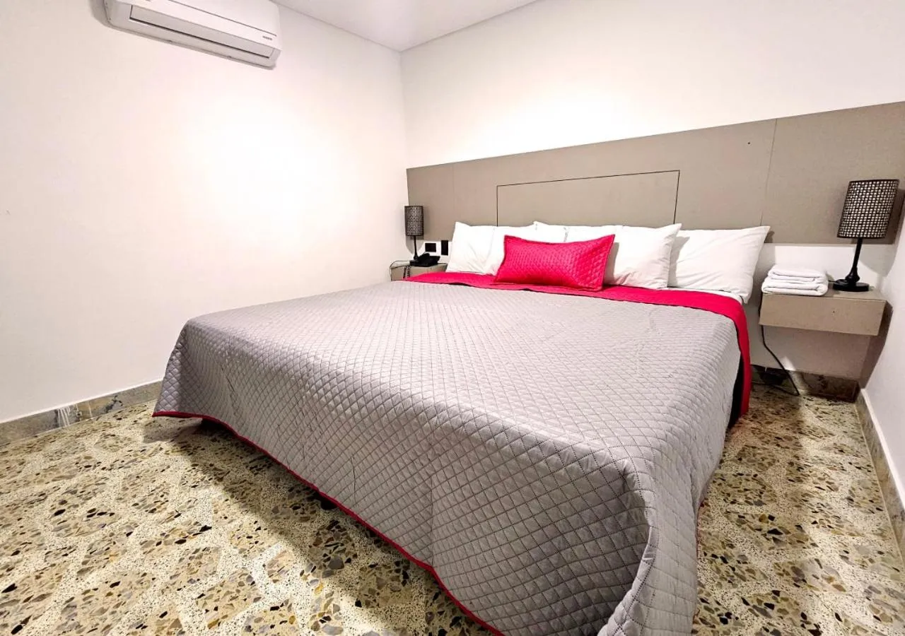 Bedroom, Bed in Hotel Ofix