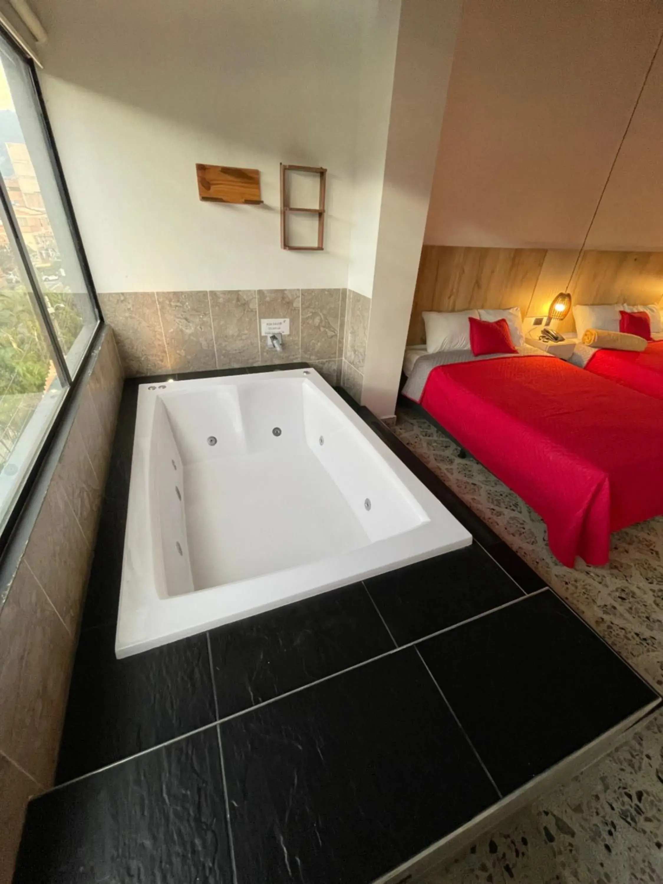 Studio with Spa Bath in Hotel Ofix Studio with Spa Bath in Hotel Ofix