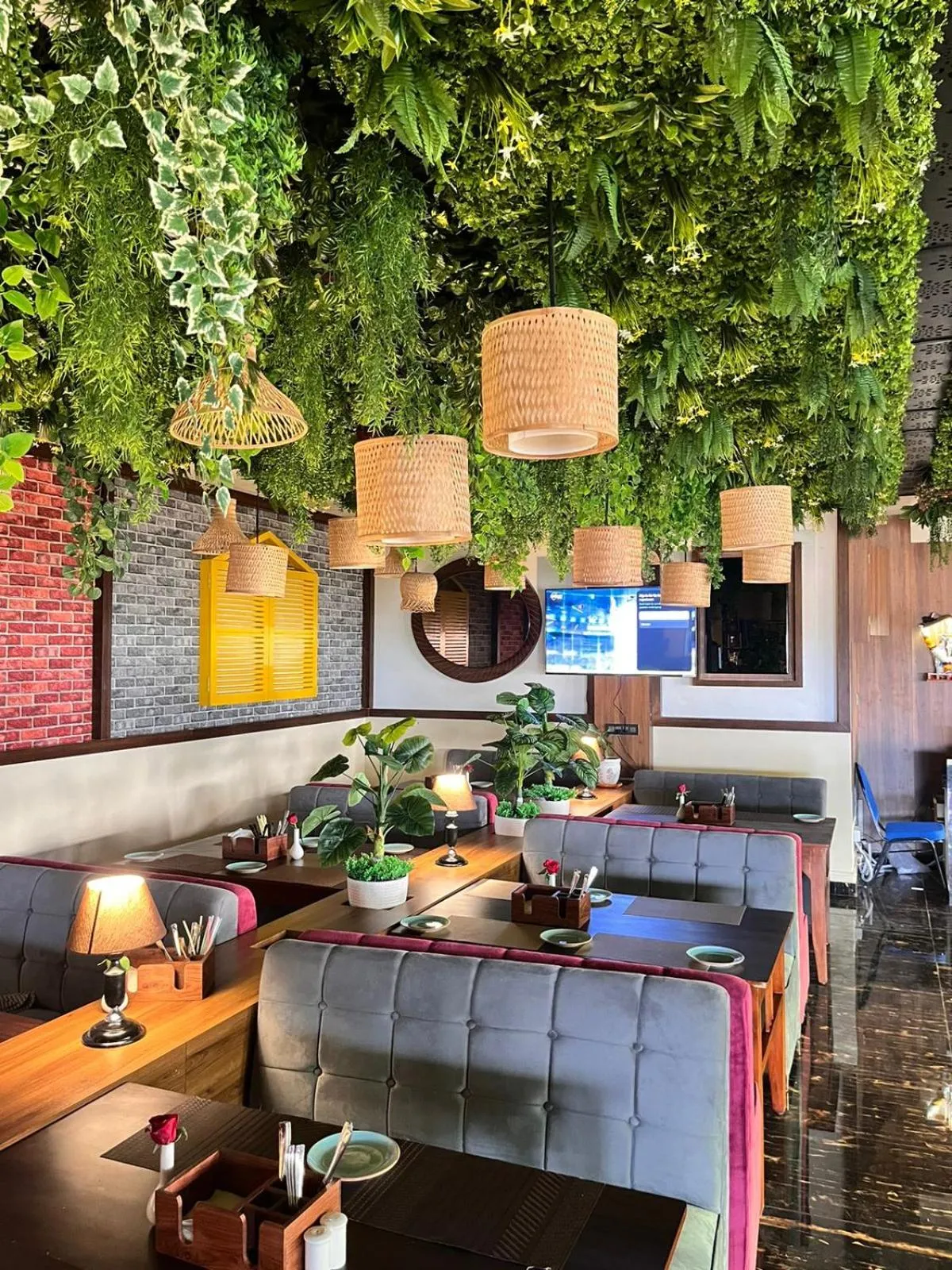 Food and drinks in Hotel EDEN