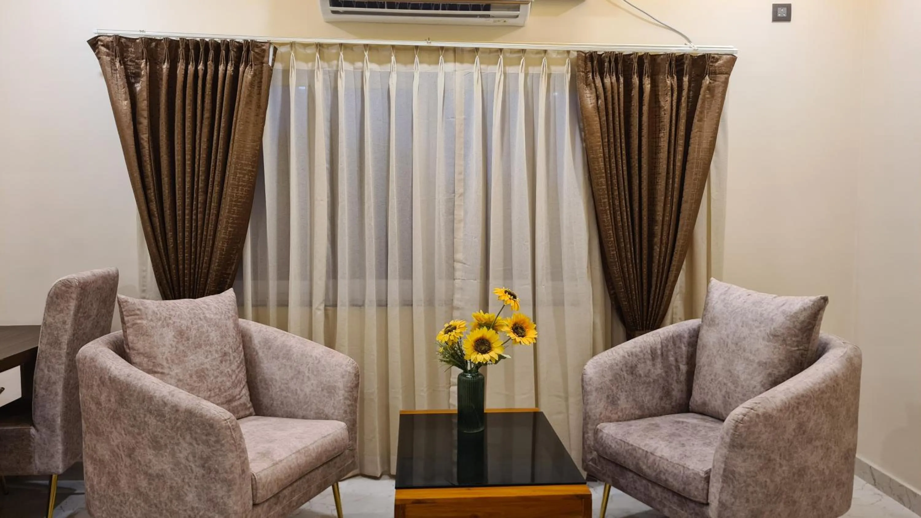 Seating area in Hotel EDEN