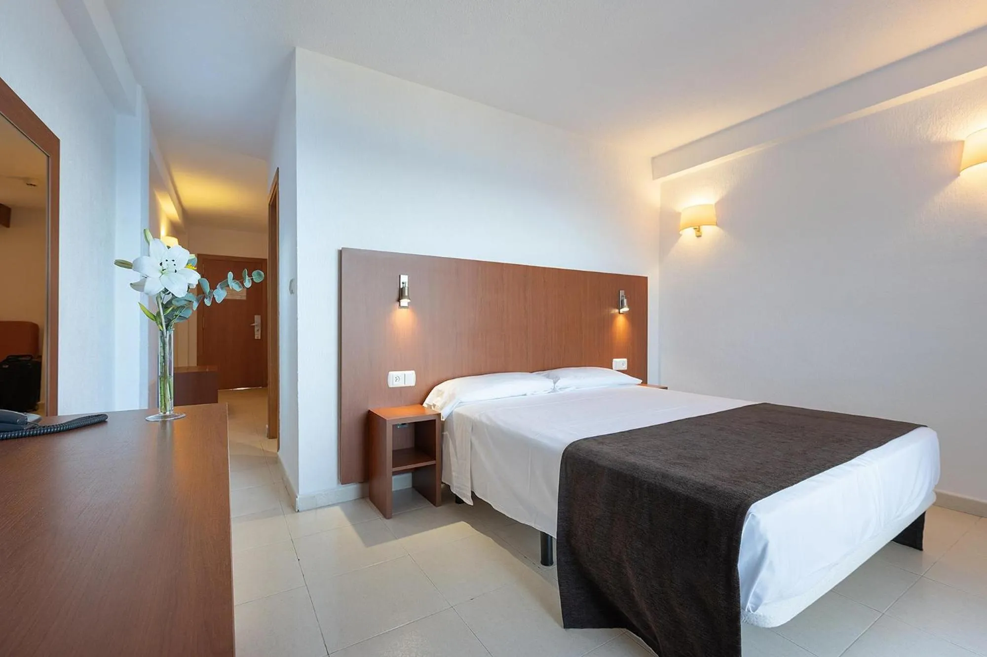 Photo of the whole room, Bed in Hotel Playas de Torrevieja