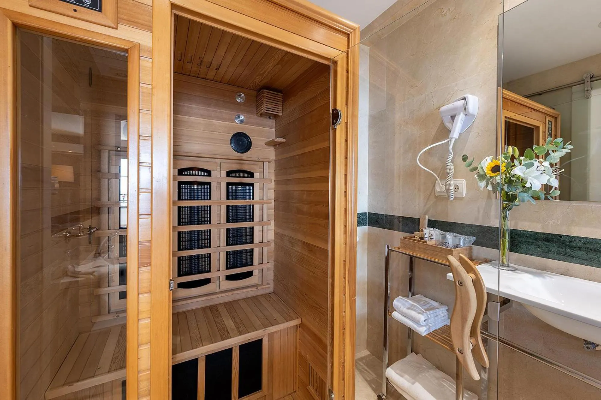 Bathroom in Hotel Playas de Torrevieja