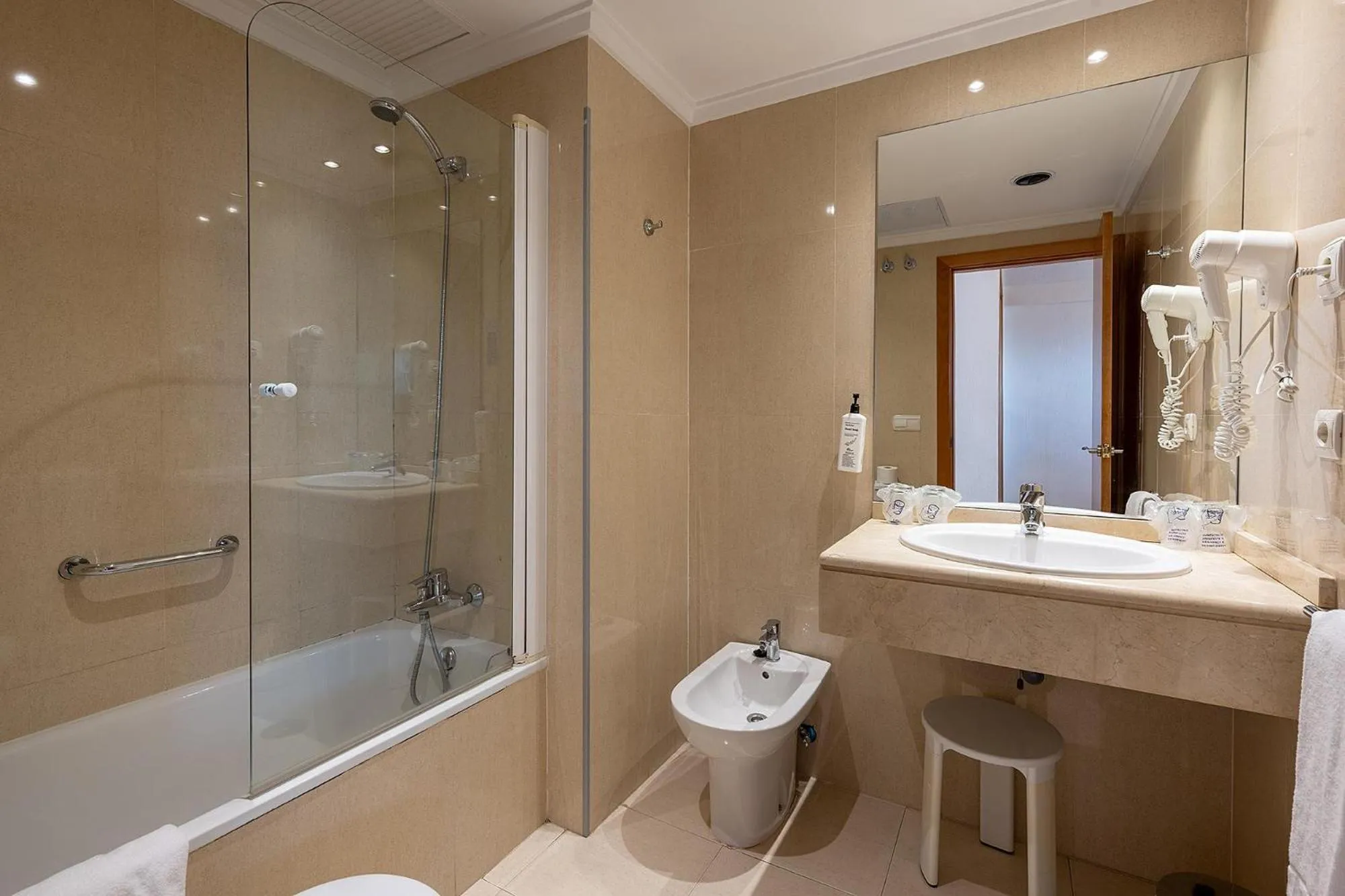 Bathroom in Hotel Playas de Torrevieja
