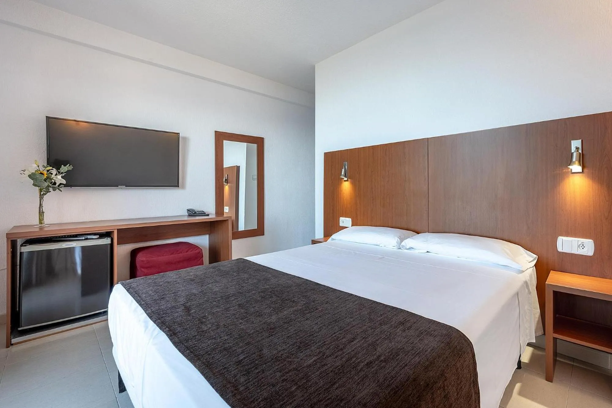 Photo of the whole room, Bed in Hotel Playas de Torrevieja