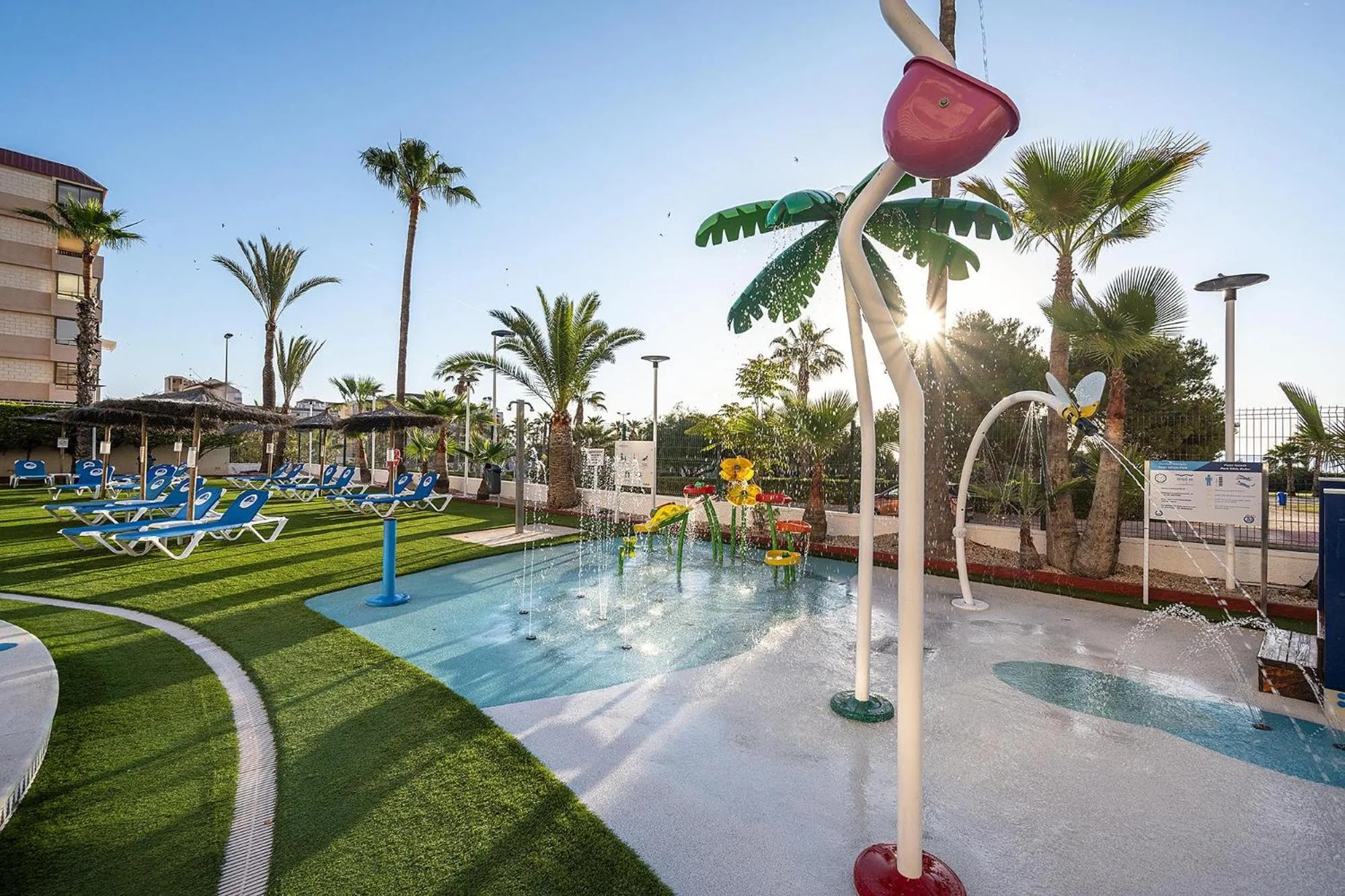 Swimming pool in Hotel Playas de Torrevieja
