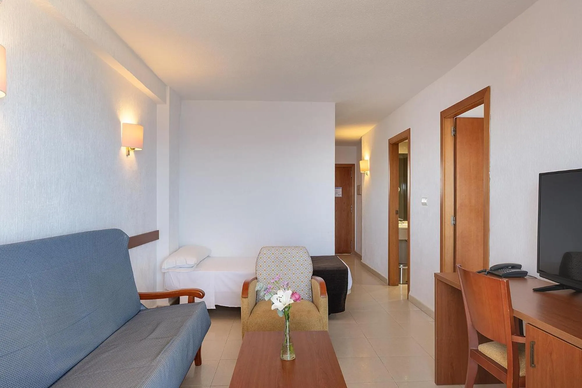 Photo of the whole room in Hotel Playas de Torrevieja