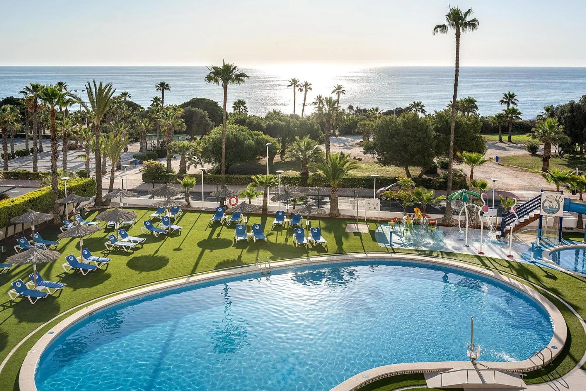 Swimming pool in Hotel Playas de Torrevieja