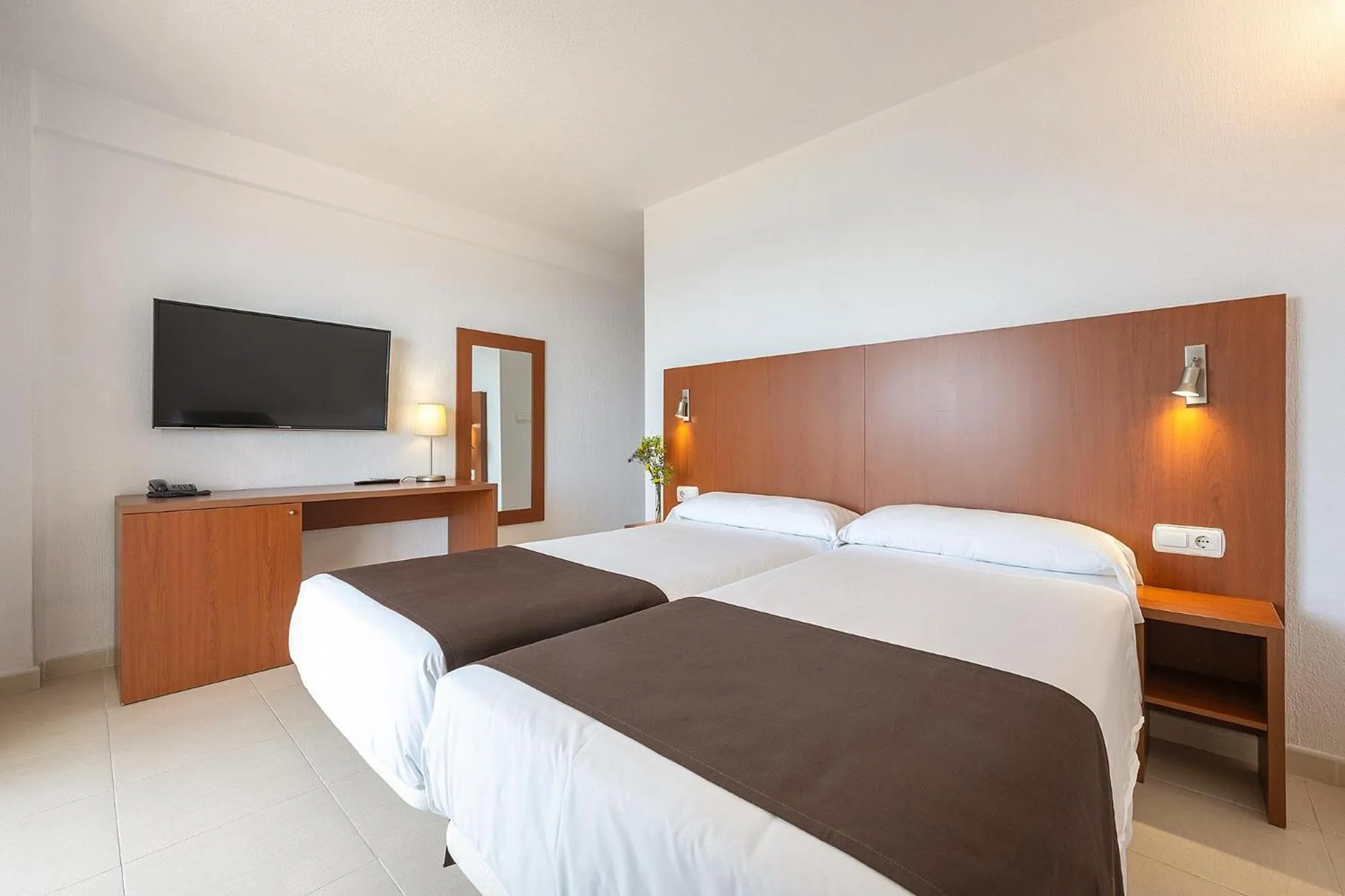 Photo of the whole room, Bed in Hotel Playas de Torrevieja