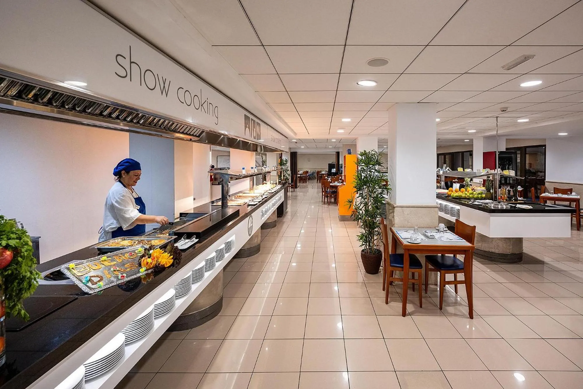 Restaurant/places to eat in Hotel Playas de Torrevieja